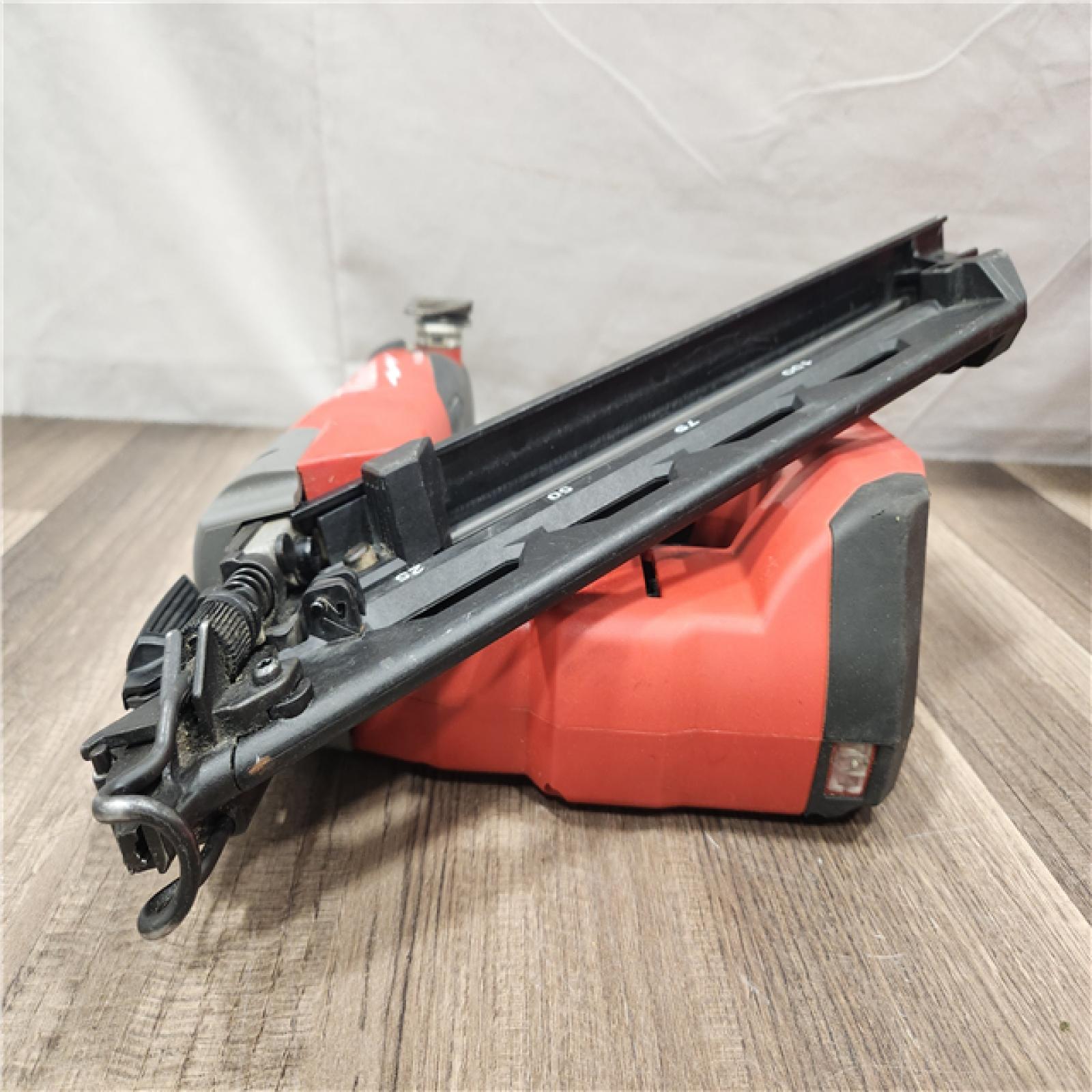 AS-IS- Milwaukee M18 FUEL 15 Ga. 18 Volt Brushless Angled Finish Nailer (TOOL ONLY)