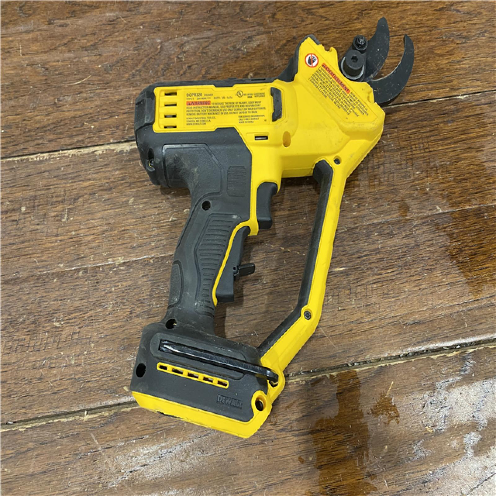 AS-IS DeWalt Cordless Pruner