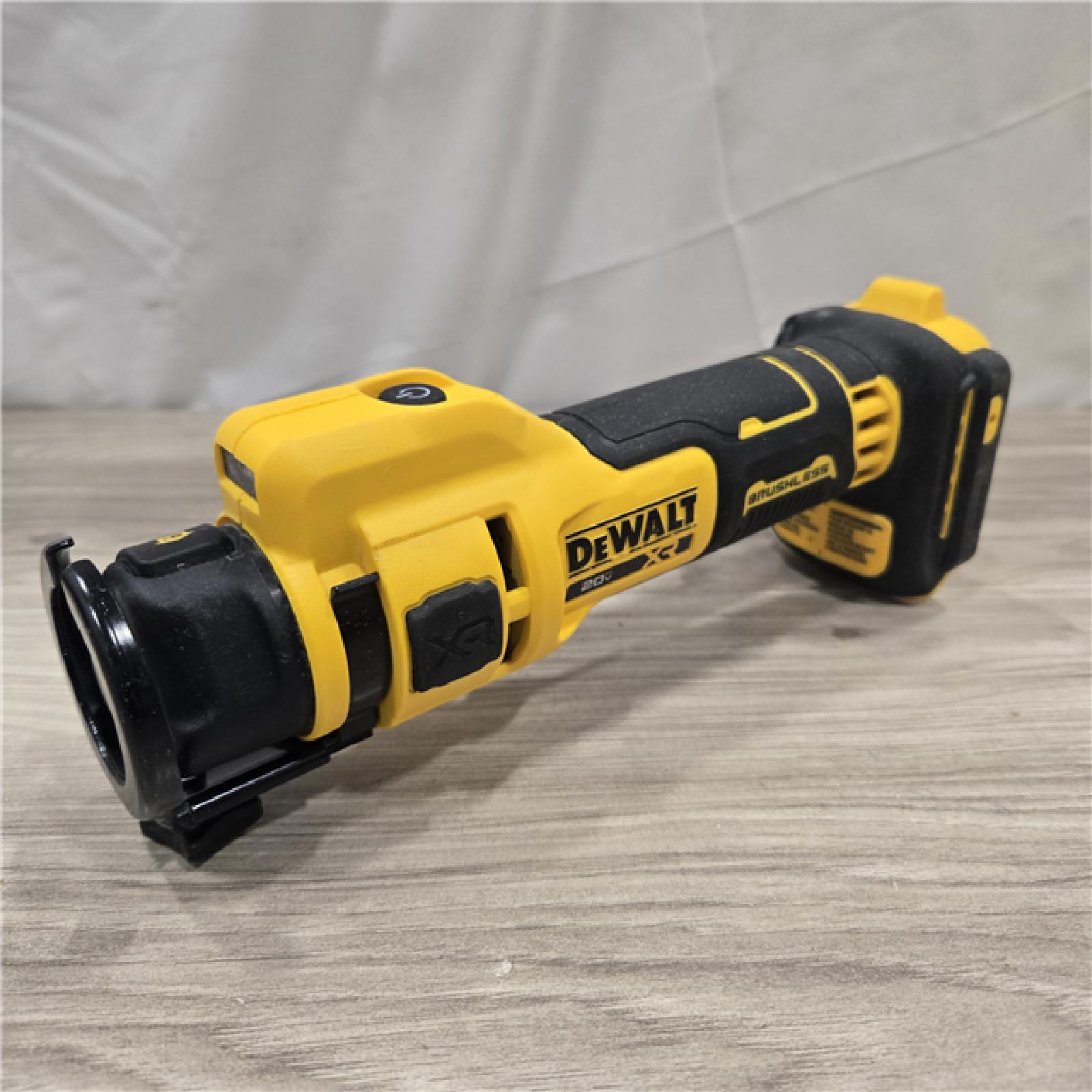 AS-IS DEWALT 20V MAX Cordless Cut-Out Tool (Tool-Only)