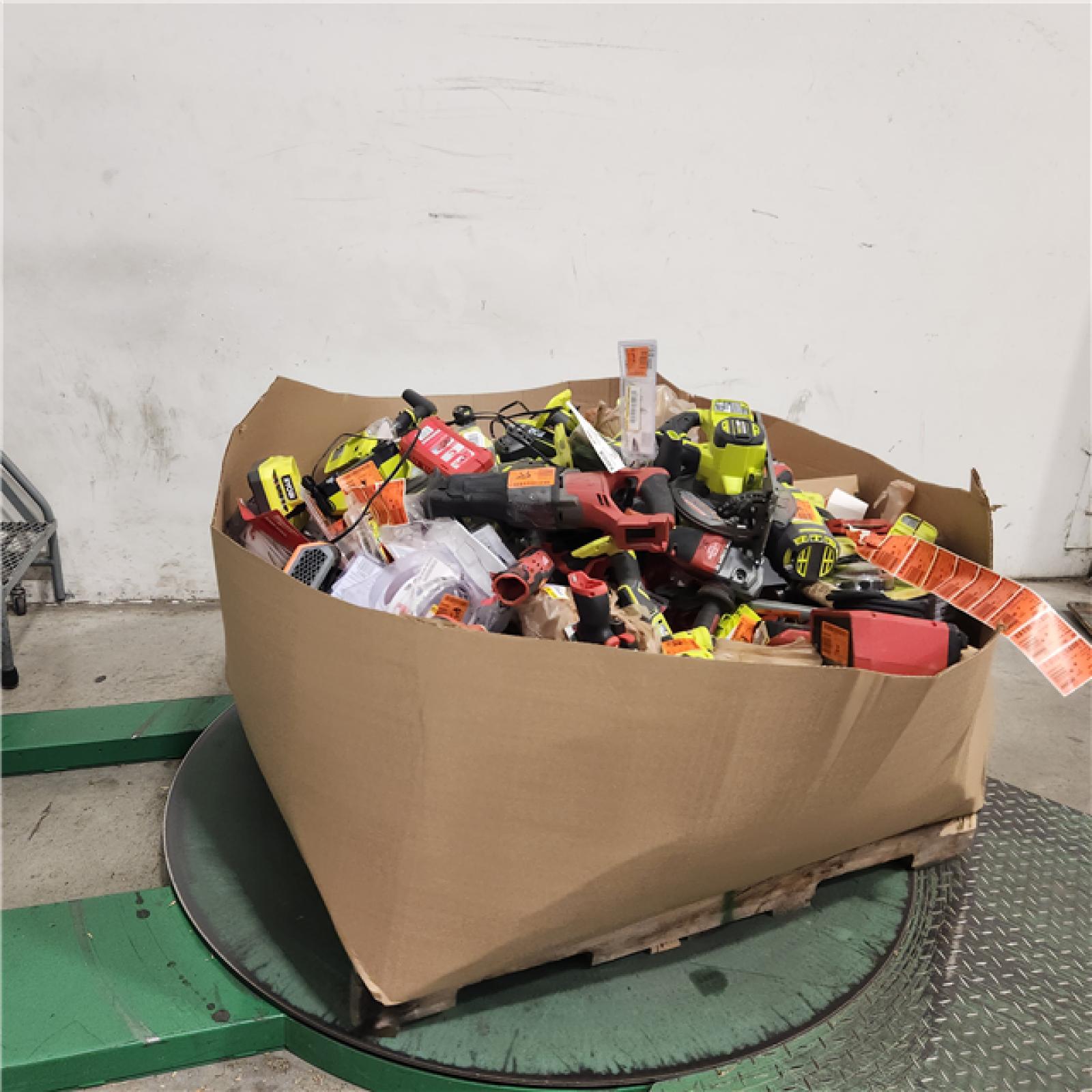 Dallas Location - As-Is Tool Pallet