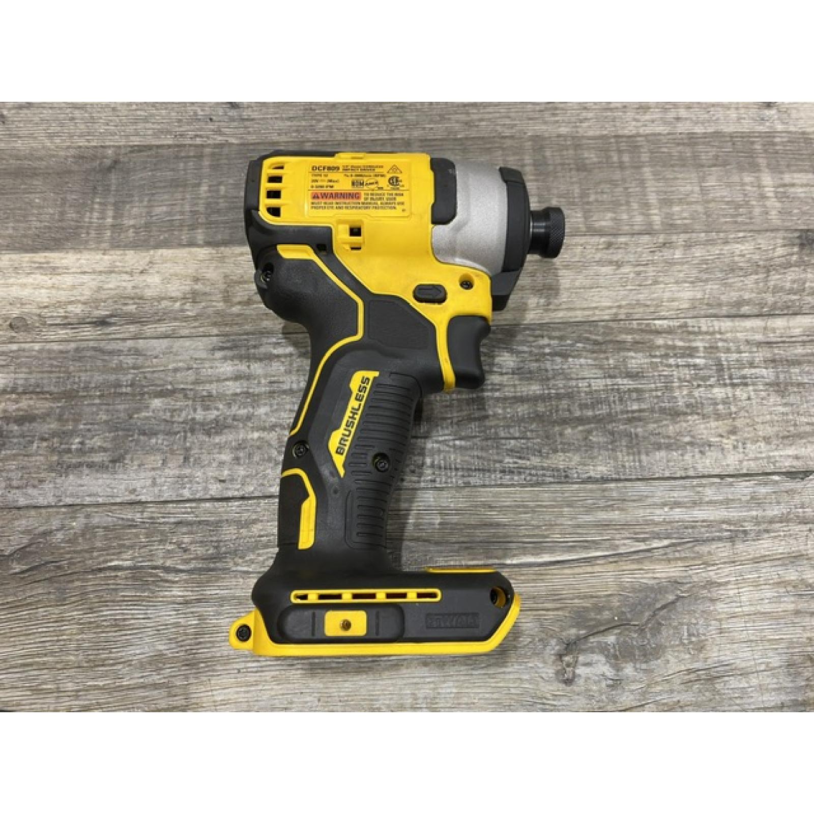 AS-IS DEWALT Atomic 20V Max Lithium-Ion Brushless Cordless Compact 1/4 in. Impact Driver Kit