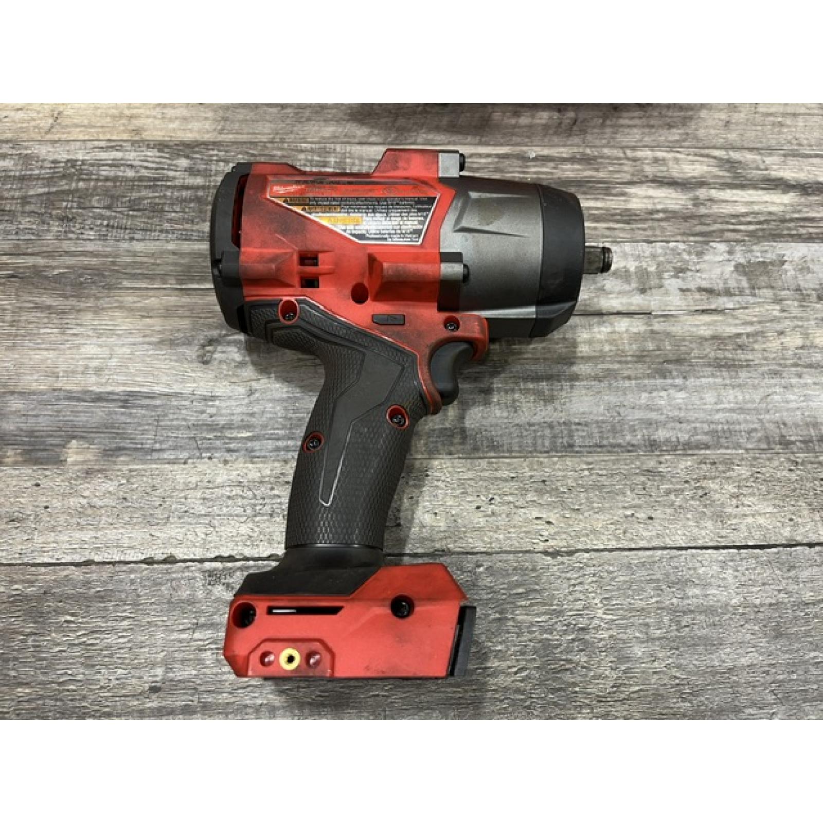 AS-IS Milwaukee FUEL 18V Lithium-Ion Brushless Cordless 1/2 in. Impact Wrench w/Friction Ring Kit