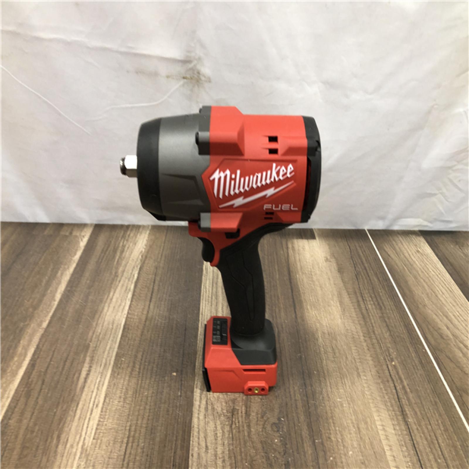 AS-IS Milwaukee FUEL 18V Lithium-Ion Brushless Cordless 1/2 in. Impact Wrench w/Friction Ring Kit