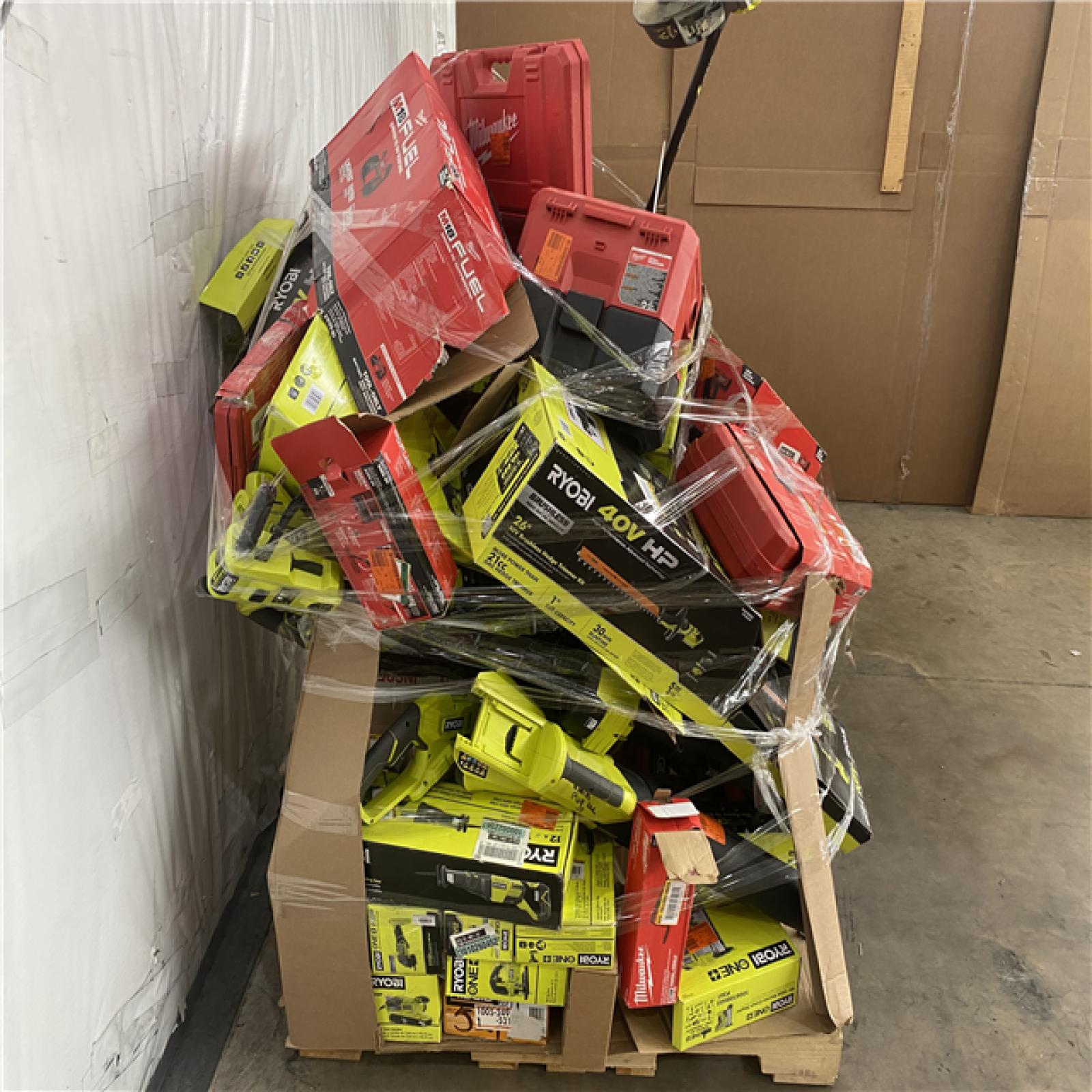 Houston Location AS IS - Tool Pallet