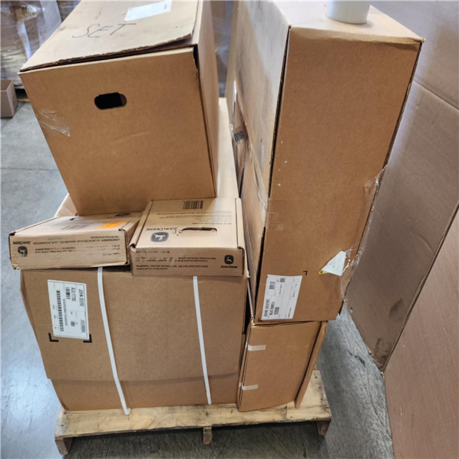 Phoenix NEW John Deere Zero-Turn Mower 54 in. Complete Bagging System for Z500 Series