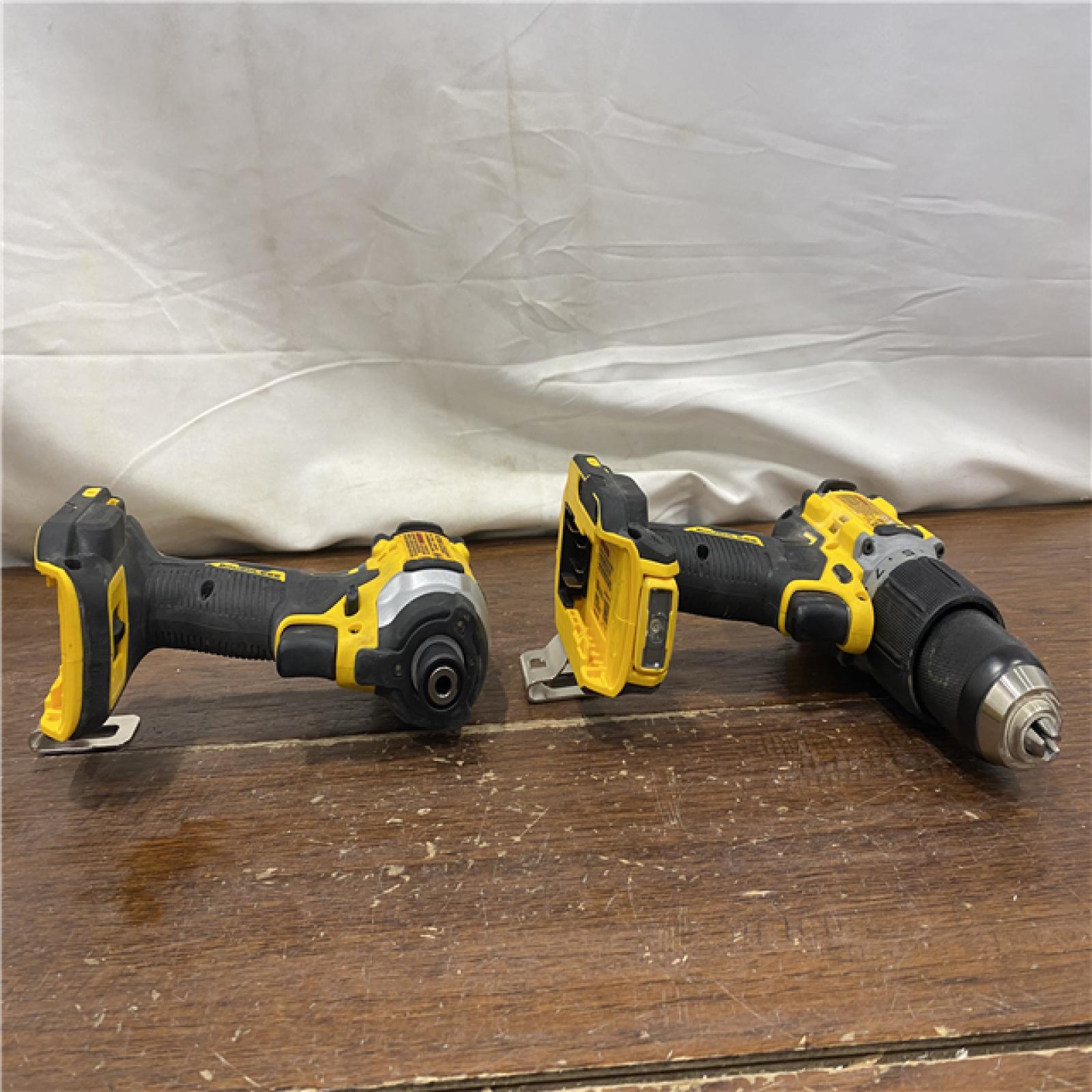 AS-IS DEWALT 20V MAX XR Hammer Drill and ATOMIC Impact Driver 2 Tool Cordless Combo Kit with (2) 4.0Ah Batteries, Charger, and Bag