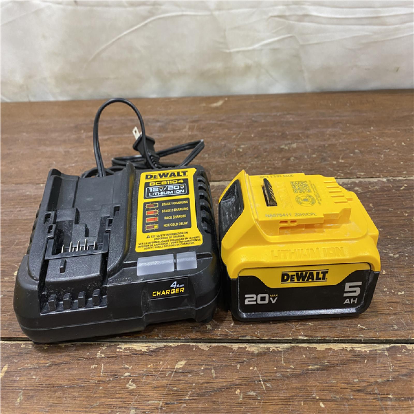 AS-IS DEWALT 20-Volt Maximum XR 5.0 Ah Battery Pack and Charger