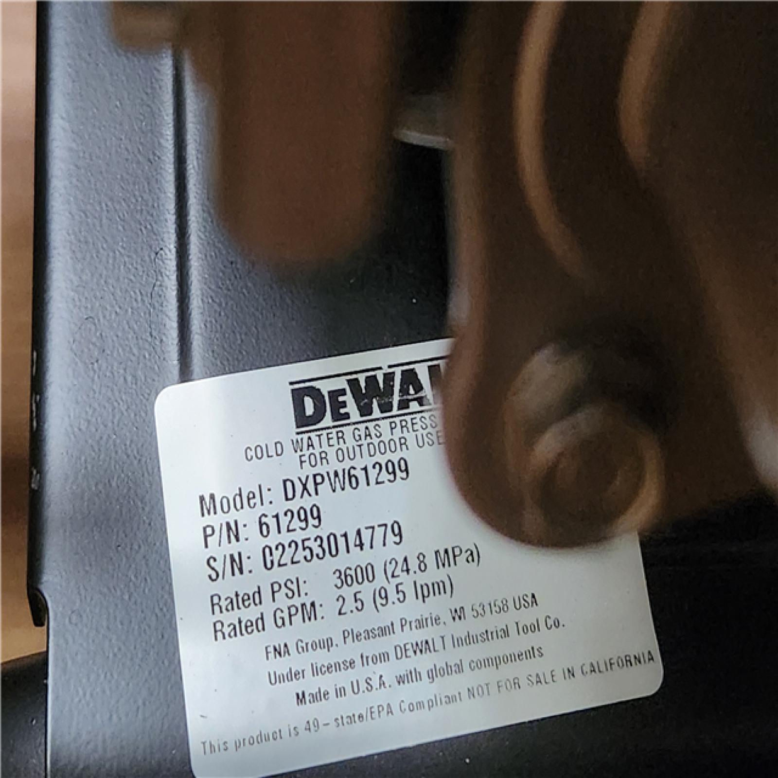 Phoenix NEW DEWALT 3600 PSI 2.5 GPM Cold Water Gas Professional Pressure Washer with HONDA GX200 Engine
