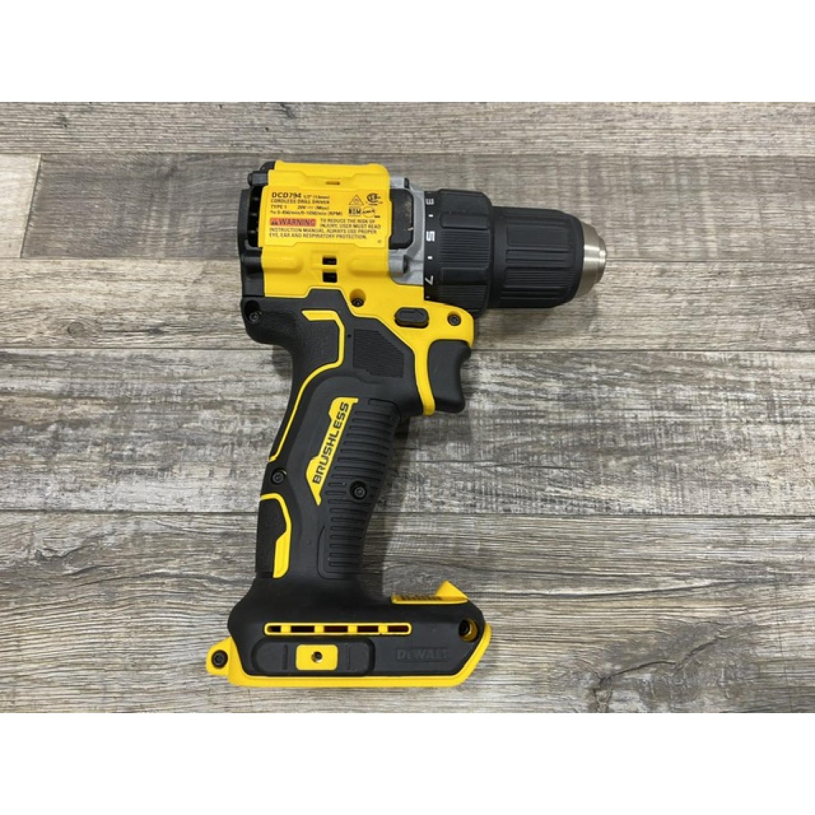 AS-IS DEWALT Atomic 20V Lithium-Ion Cordless Compact 1/2 in. Drill/Driver Kit