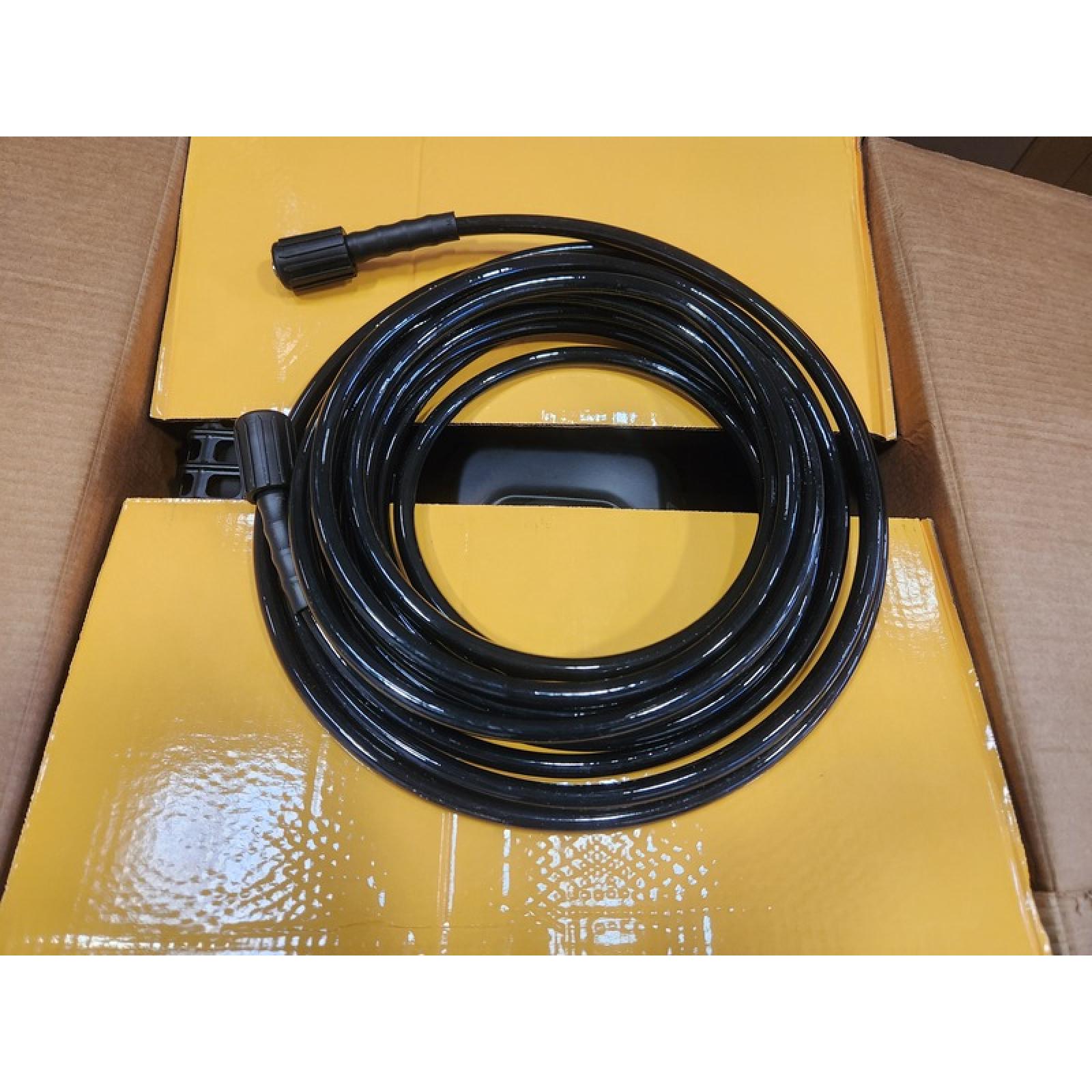 Phoenix NEW DEWALT 3400 PSI 2.5 GPM Gas Cold Water Pressure Washer with DeWalt 210 Engine