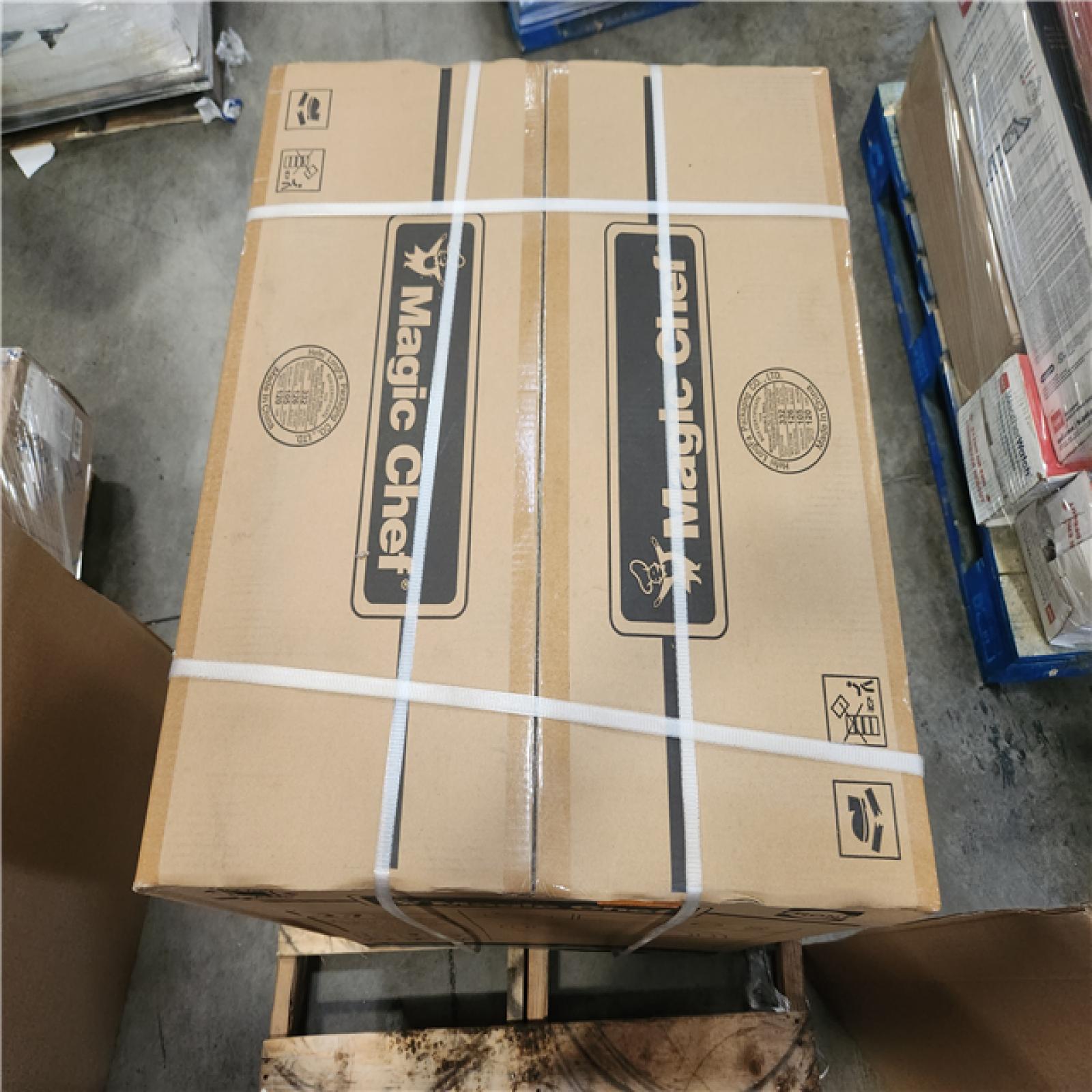 Phoenix NEW Magic Chef 23.4 in. 2.7 cu. ft. White All in One Ventless and Washer Dryer Combo (SEALED)