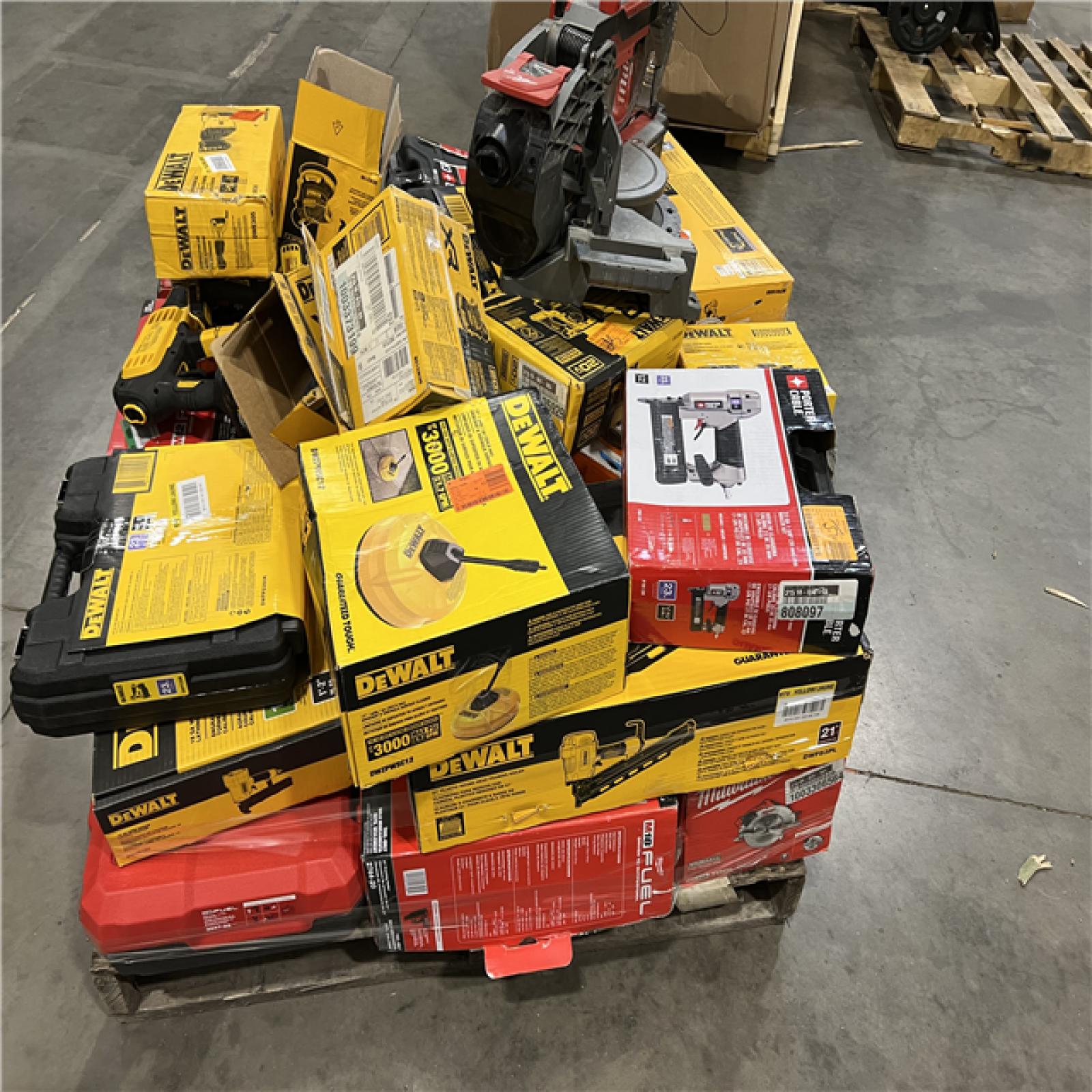 Dallas Location - As-Is Tool Pallet