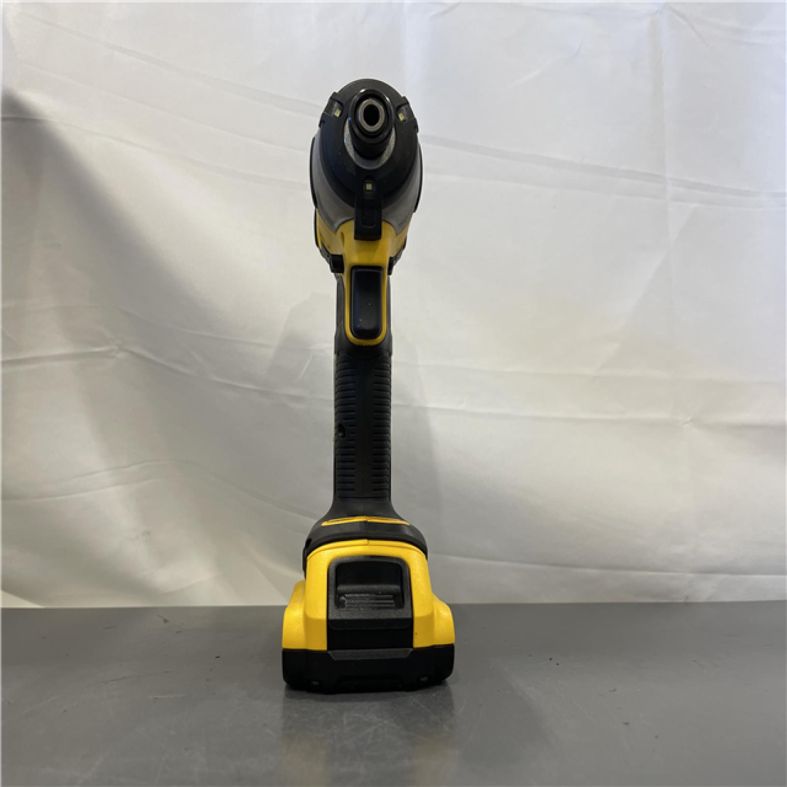 AS-IS - DeWALT ATOMIC 20V MAX Cordless Compact 1/4 Brushless Impact Driver Kit