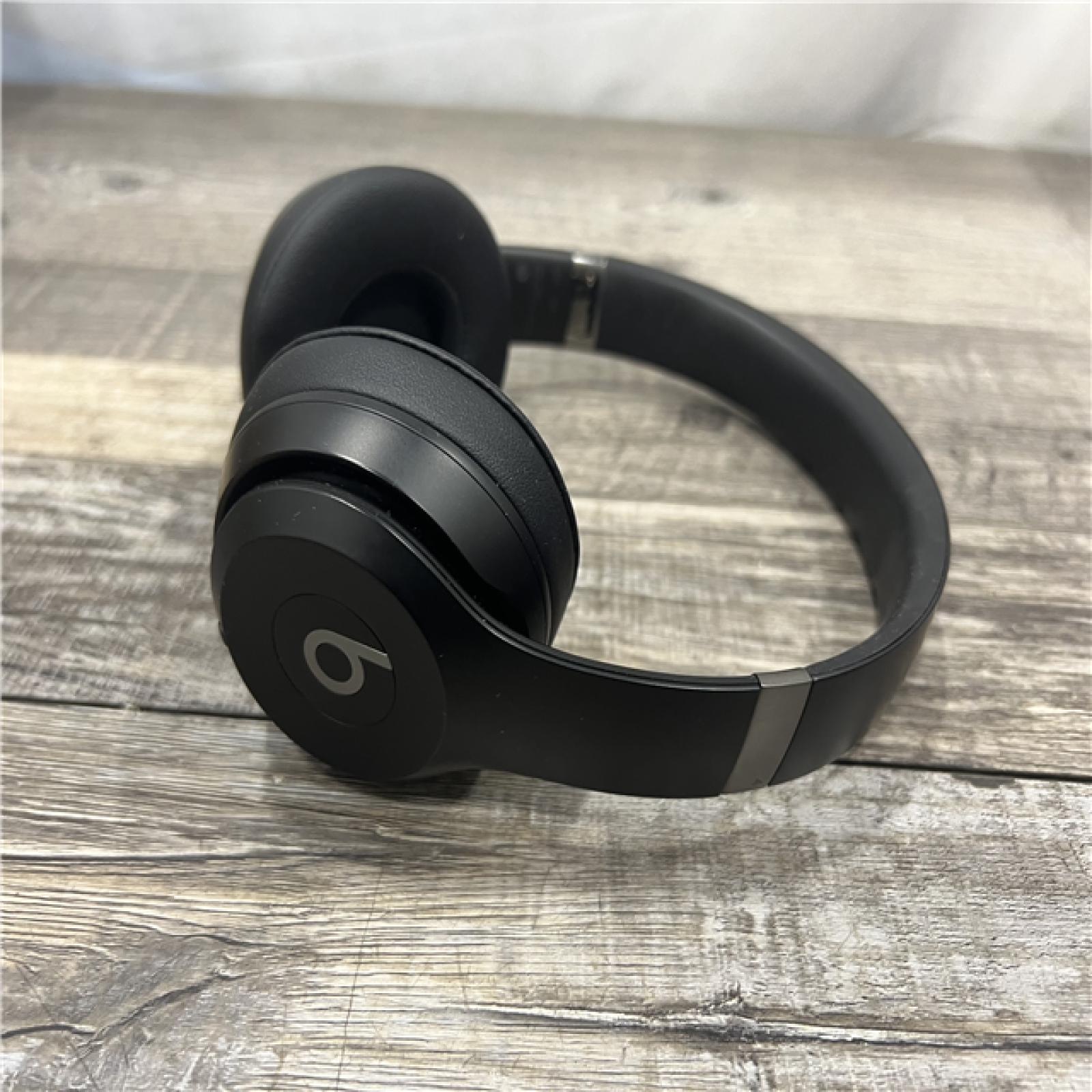 AS-IS Beats Solo 4 Bluetooth Wireless On-Ear Headphones - Black Matte