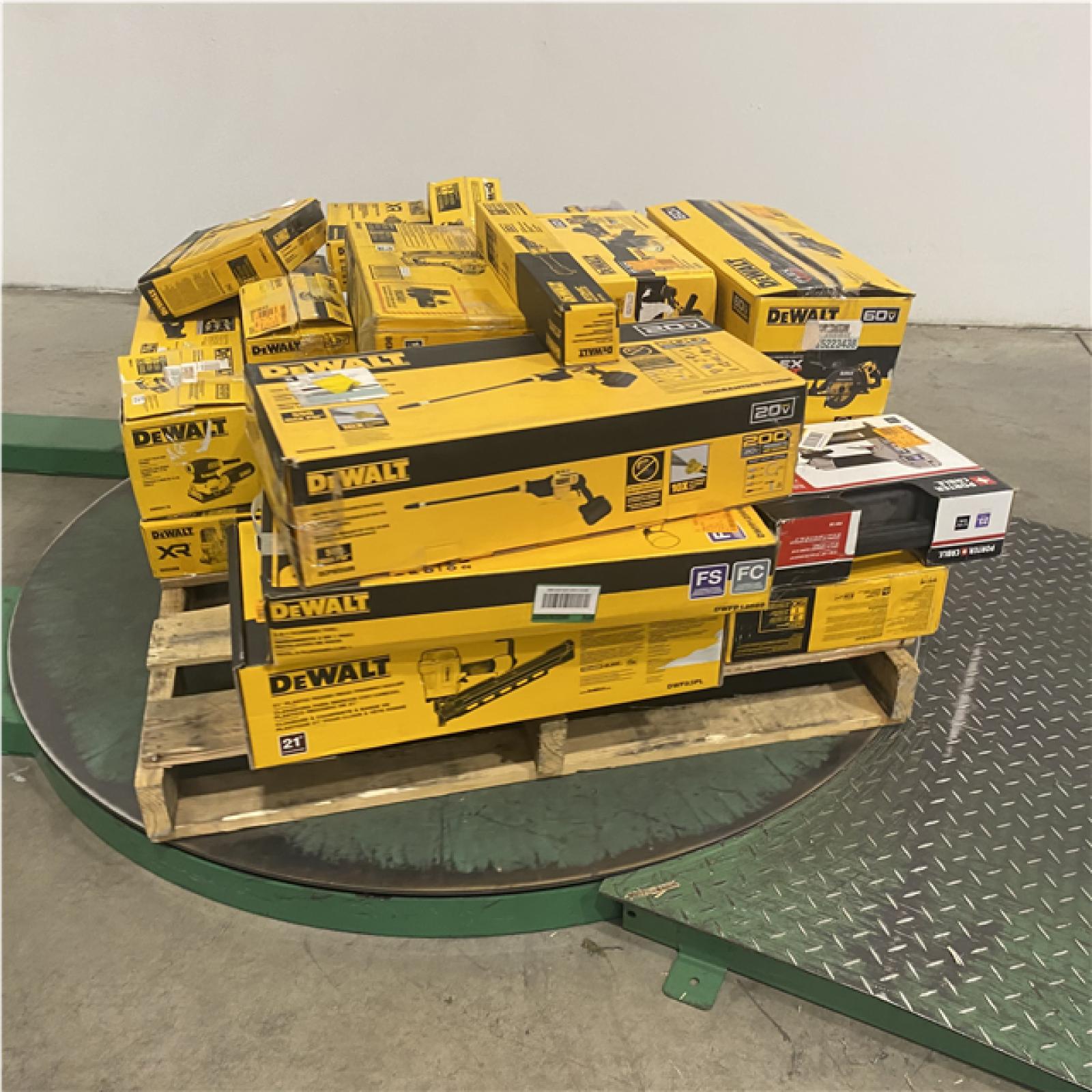 Dallas Location - As-Is Tool Pallet