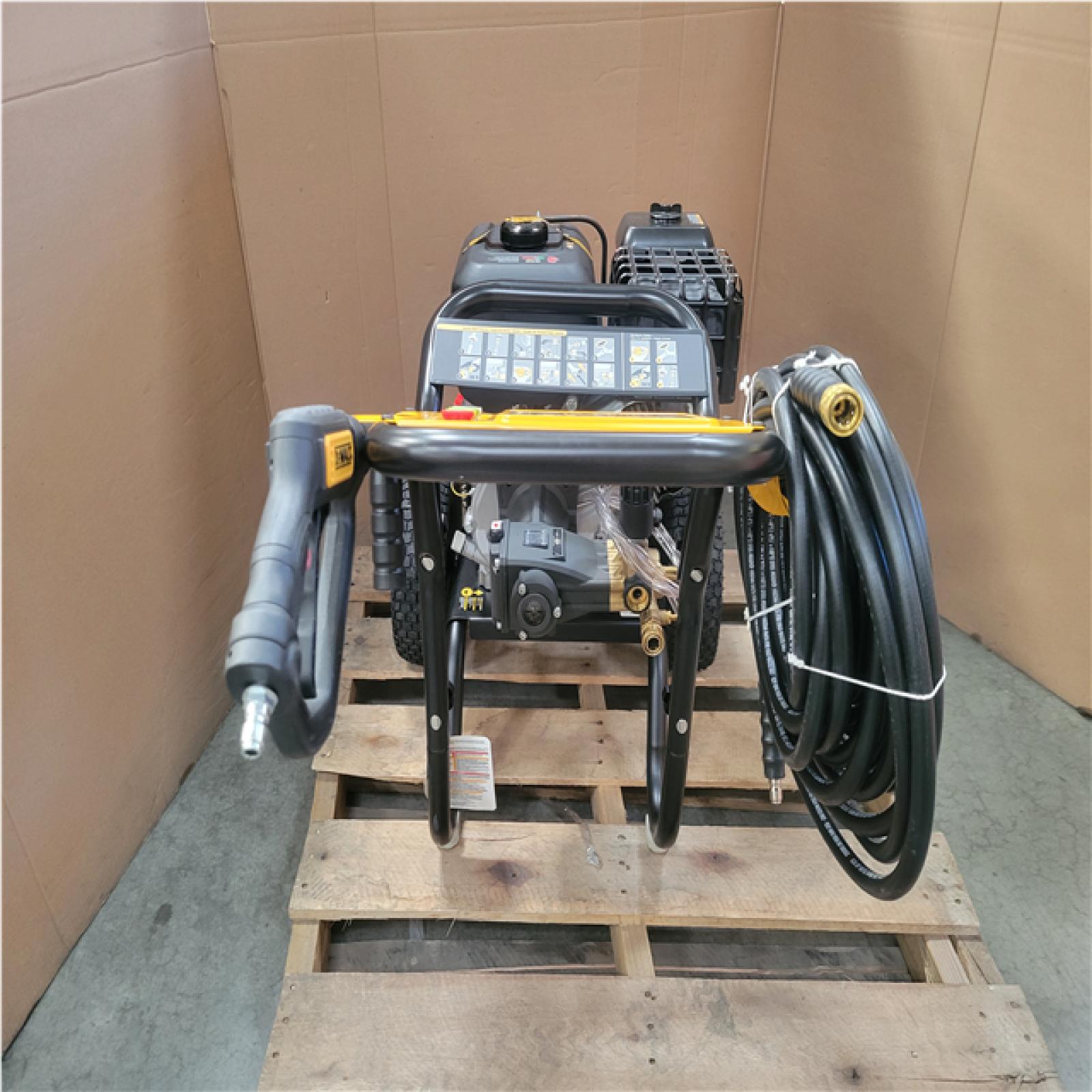 CALIFORNIA AS-IS DEWALT 4400 PSI PORTABLE PRESSURE WASHER