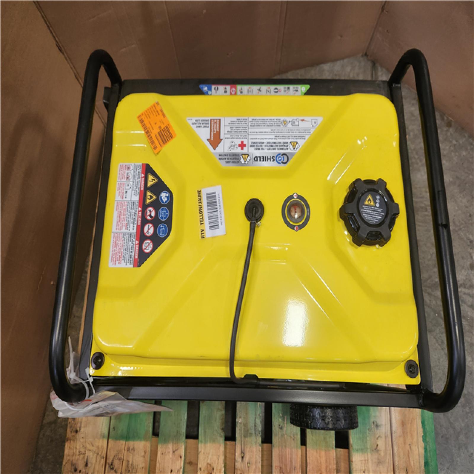 Phoenix Champion Power Equipment 7850/6250-Watt Recoil Start Gasoline and Propane Powered Dual Fuel Portable Generator with CO Shield