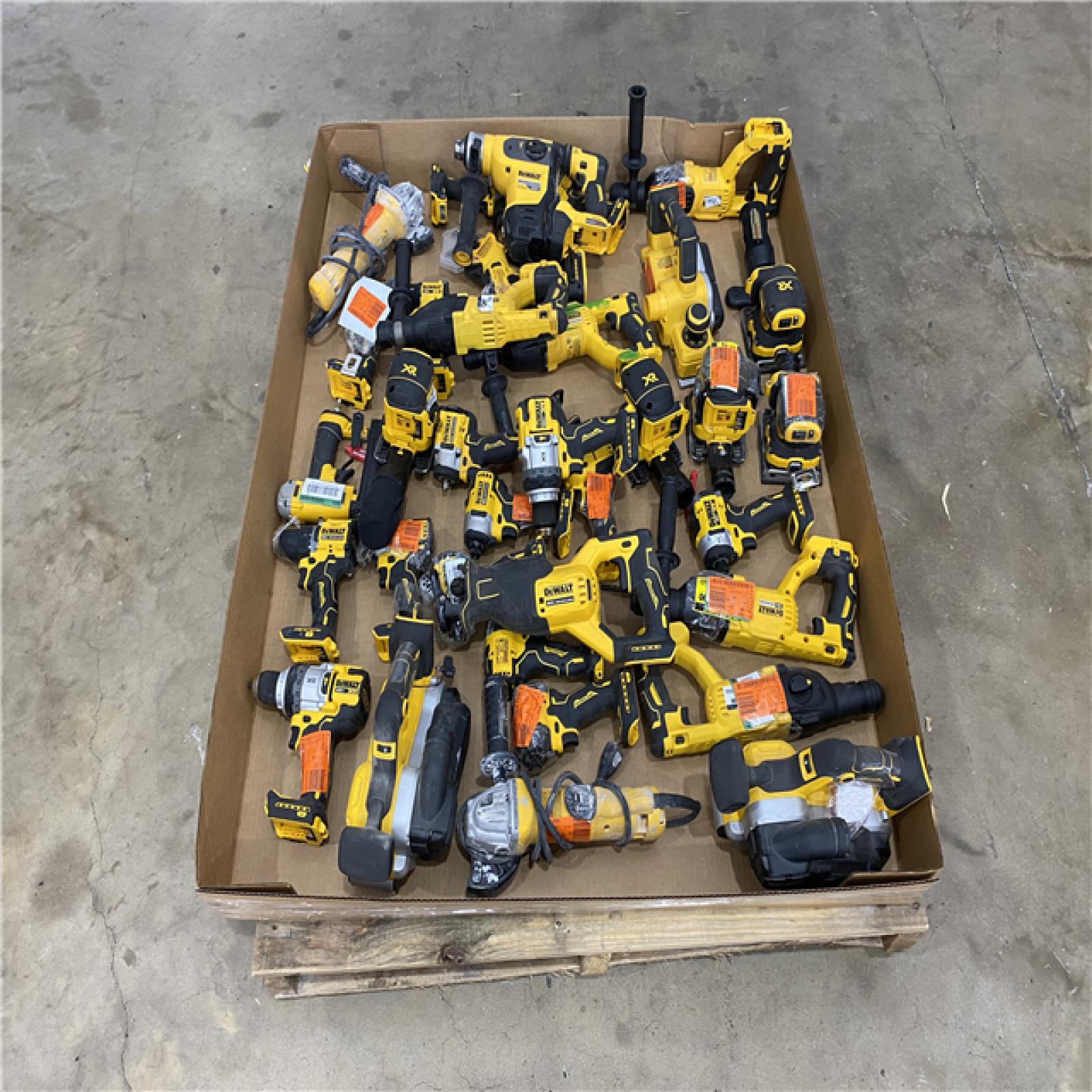 Houston Location AS IS - Tool Pallet