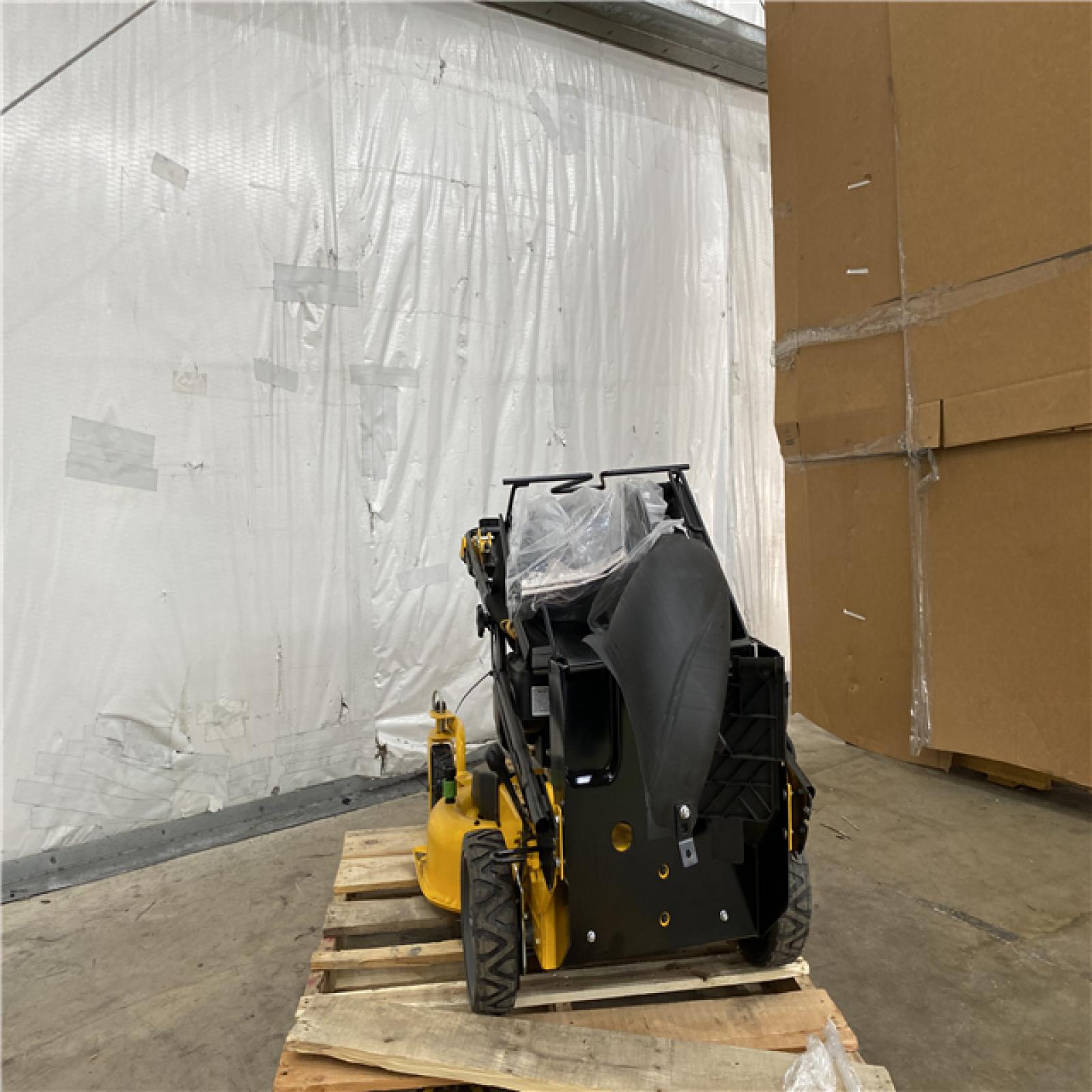 Houston Location AS IS - Outdoor Power Equipment