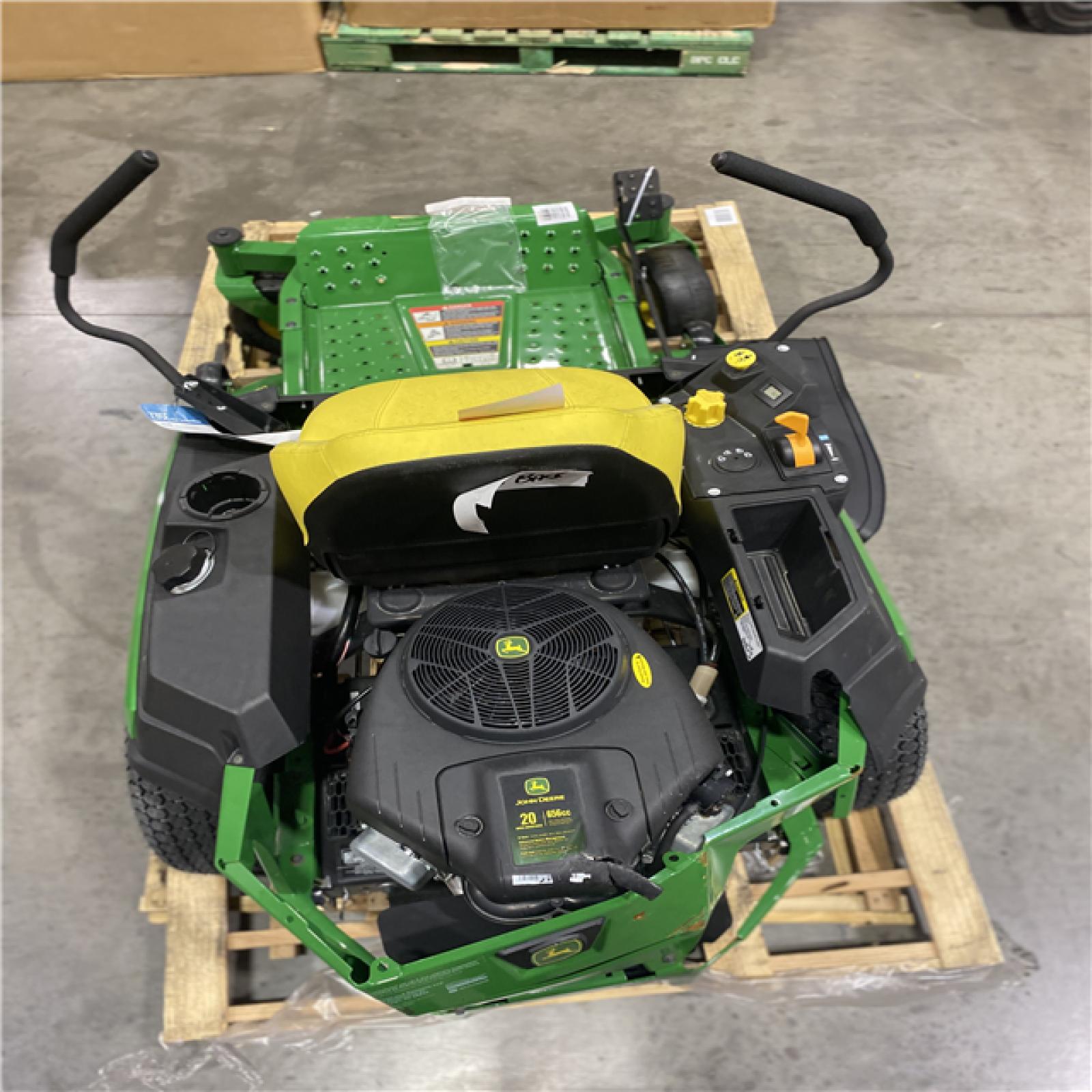 Dallas Location - As-Is  John Deere Z315E 42 in. 20 HP Gas Riding Lawn Mower