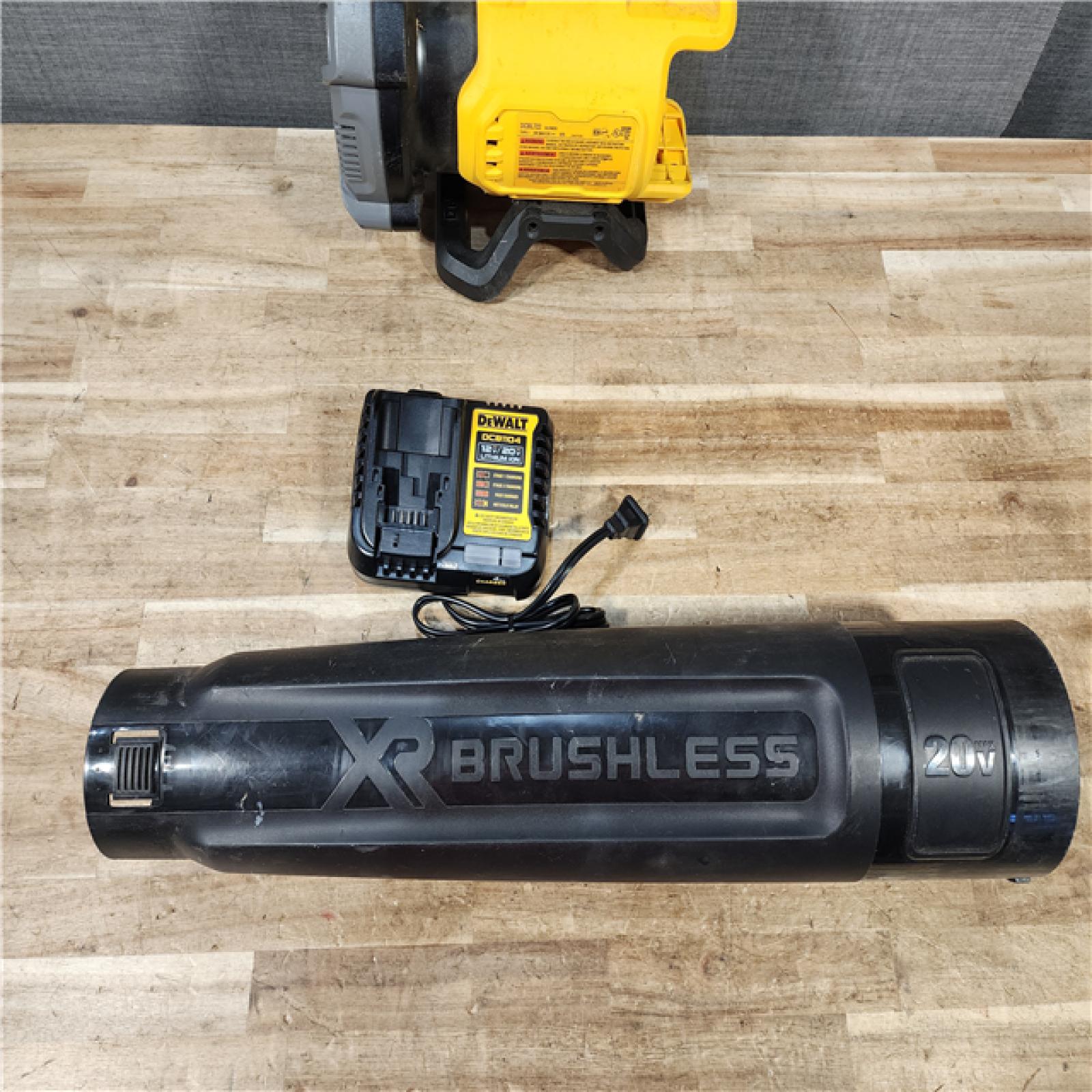 HOUSTON LOCATION - AS - IS DEWALT 20V MAX* XR Brushless Cordless Handheld Blower Kit (NO BATTERY)