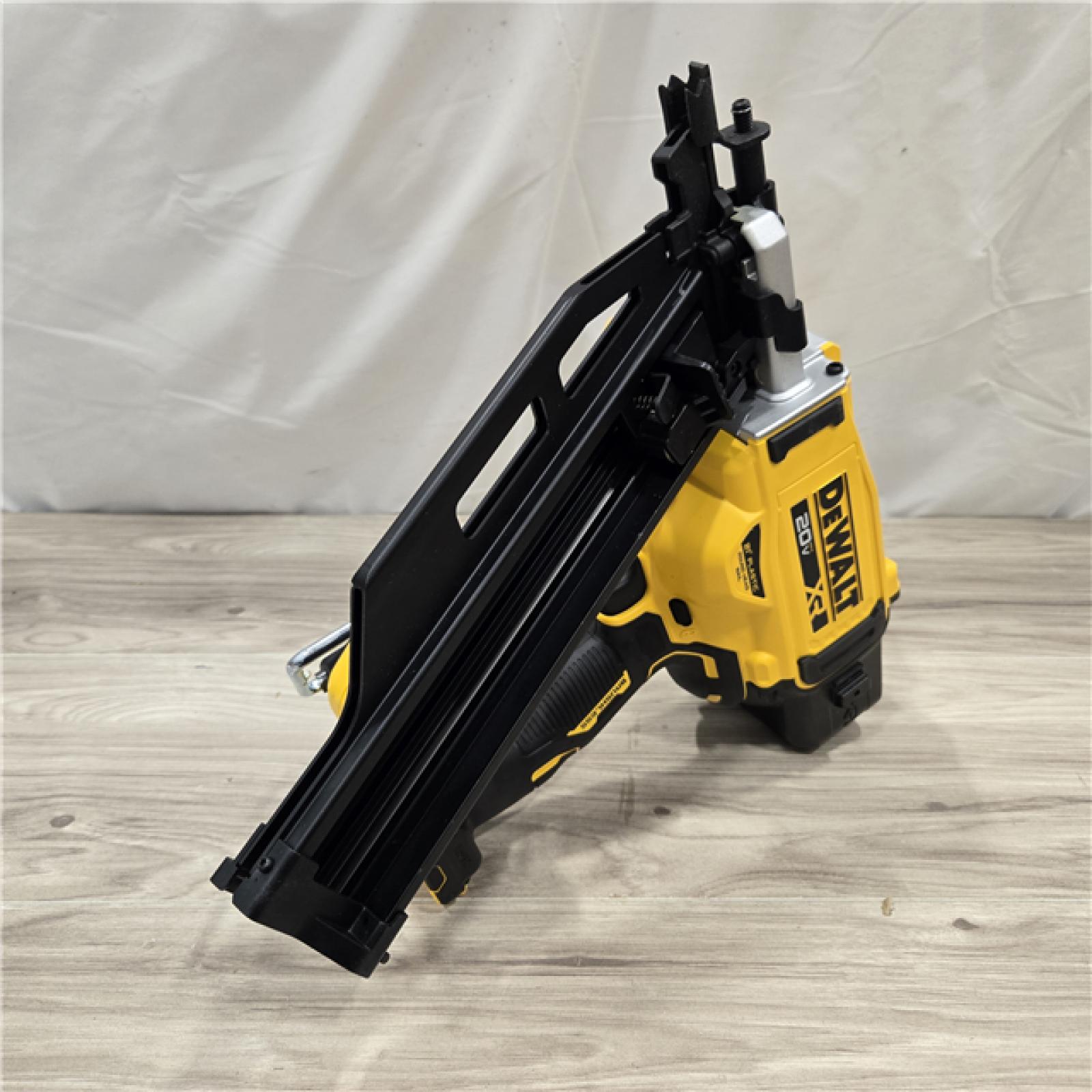 AS-IS DEWALT 20-Volt 21° Cordless Framing Nailer (Tool-Only)