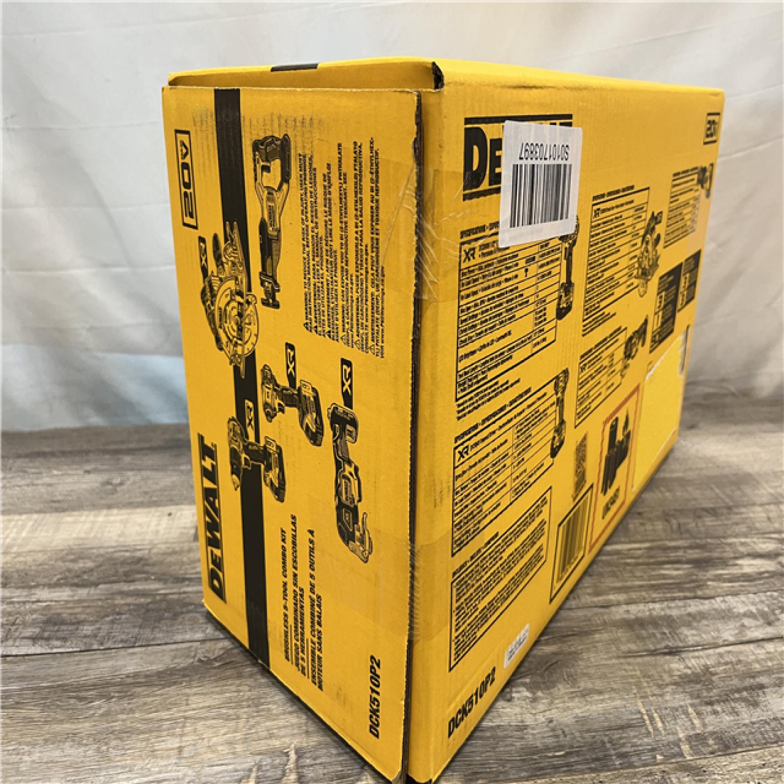 NEW - DEWALT 20V Lithium-Ion Cordless 5-Tool Combo Kit