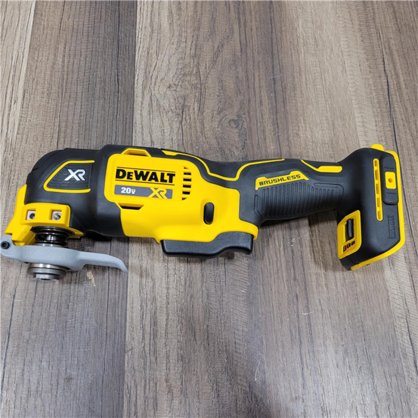 AS-IS   DEWALT ATOMIC 20V MAX Cordless Brushless Oscillating Multi Tool (Tool Only)