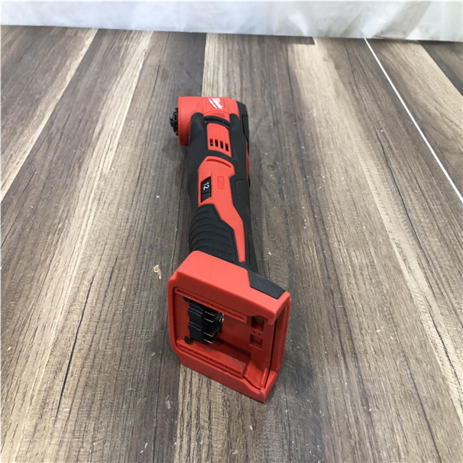 AS-IS Milwaukee 18V Lithium-Ion Cordless Oscillating Multi-Tool (Tool-Only)