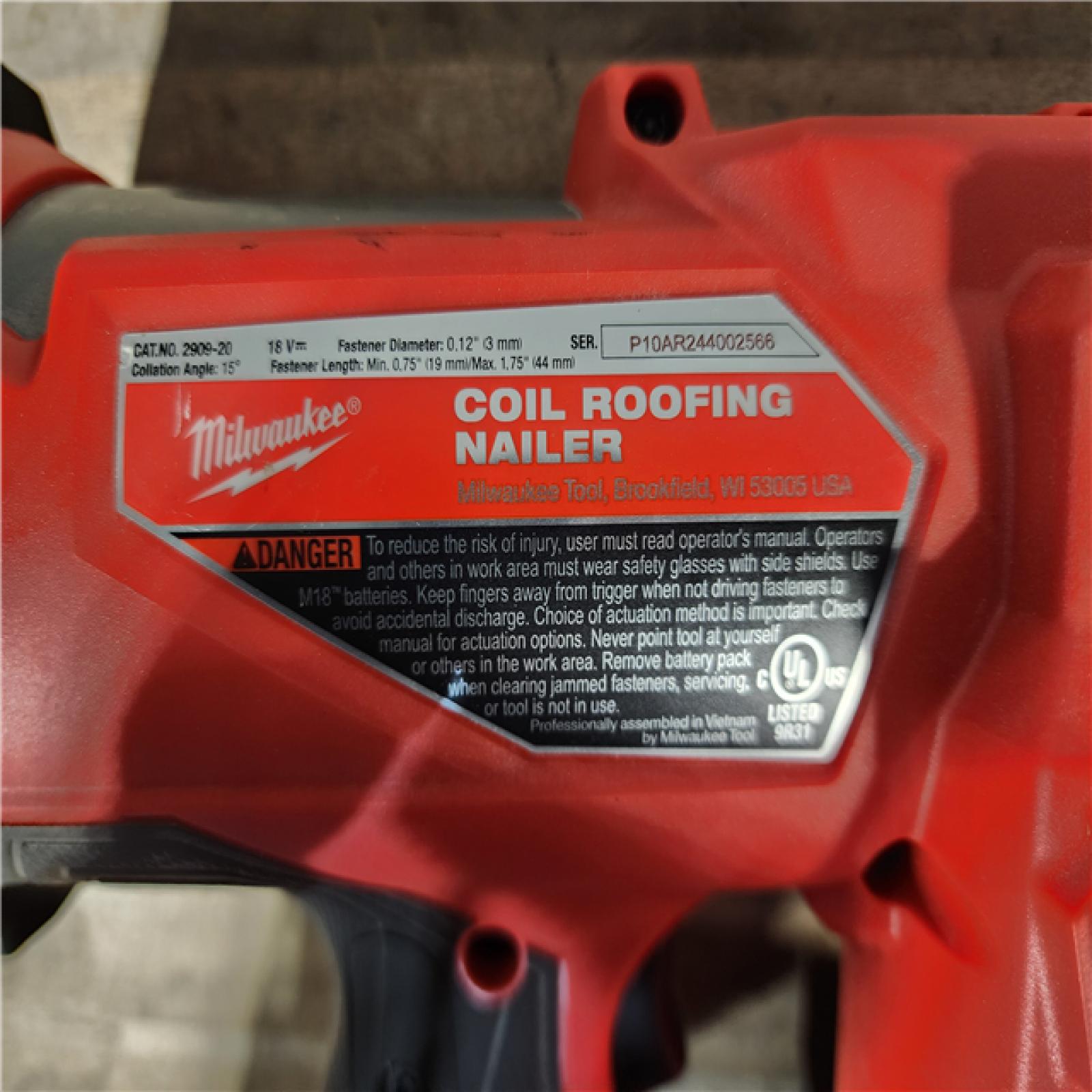 HOUSTON LOCATION - AS-IS Milwaukee M18 FUEL 18-Volt Lithium-Ion Brushless Cordless Coil Roofing Nailer (Tool Only)