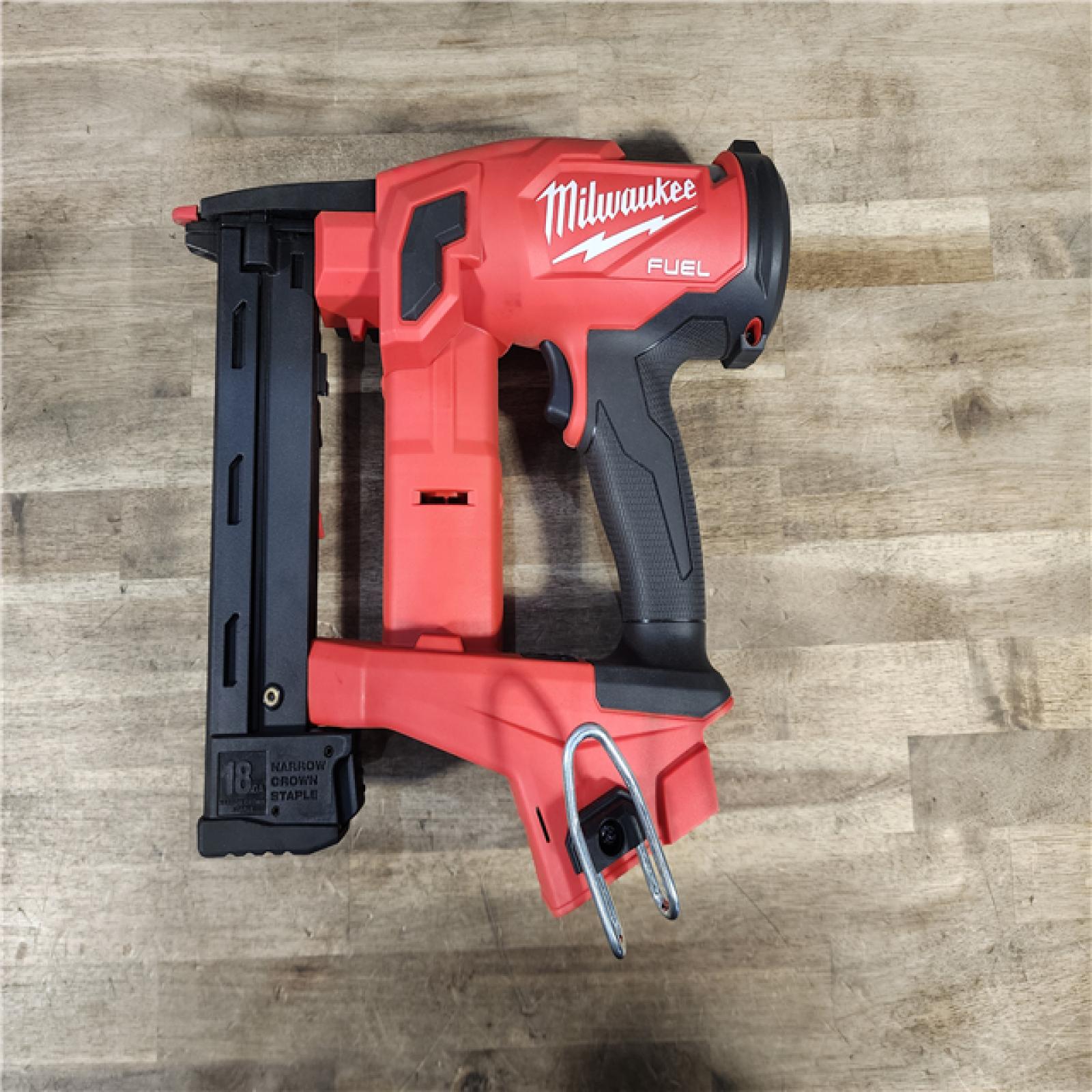 HOUSTON LOCATION - AS-IS MILWAUKEE FUEL 18-Volt Lithium-Ion Brushless Cordless 18-Gauge 1/4 in. Narrow Crown Stapler (Tool-Only)