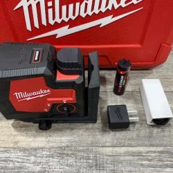 AS-IS Milwaukee 100 ft. REDLITHIUM Lithium-Ion USB Green Rechargeable Cross Line Laser Level with Charger