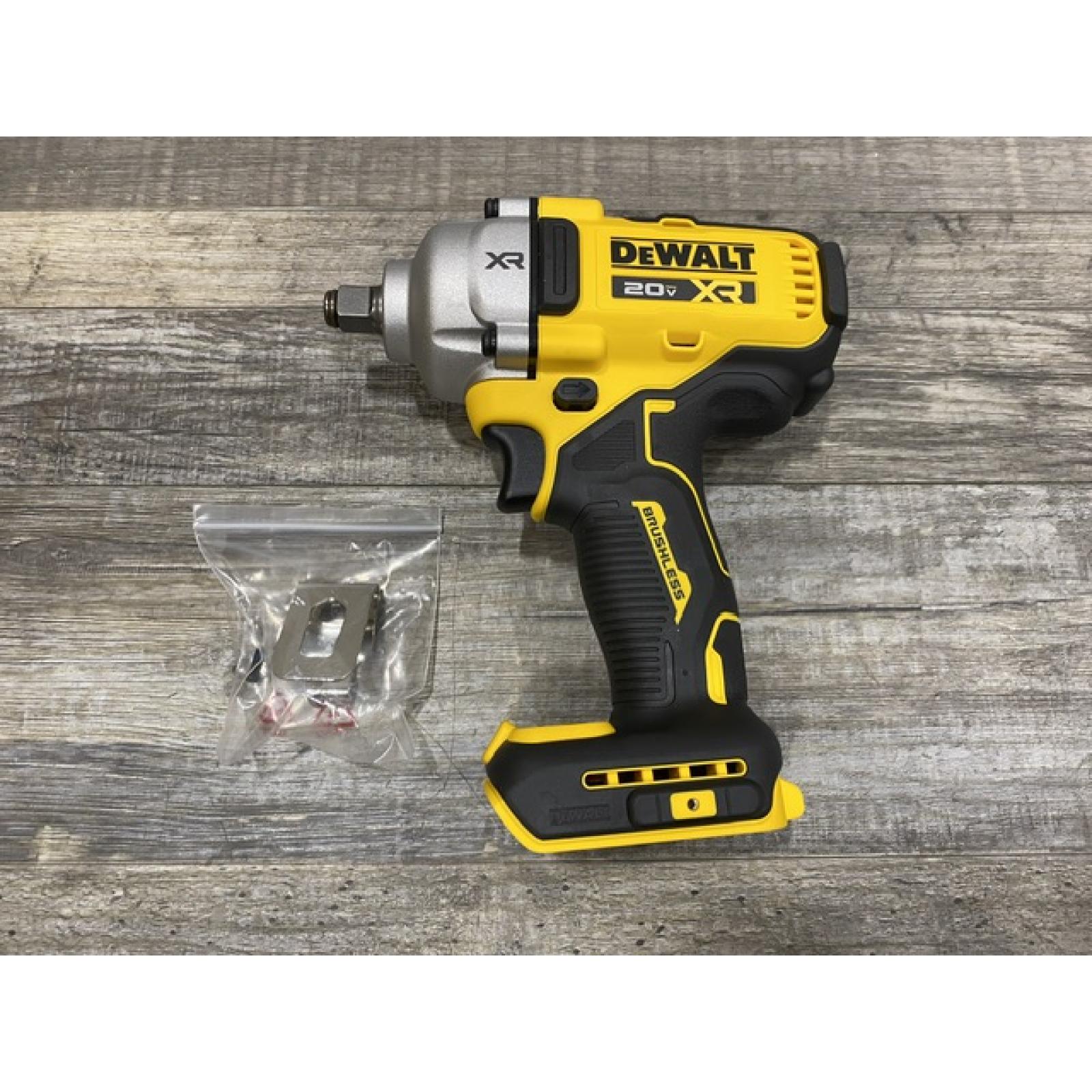 LIKE NEW - DEWALT 20V MAX XR Cordless 1/2 in. Impact Wrench (Tool Only)