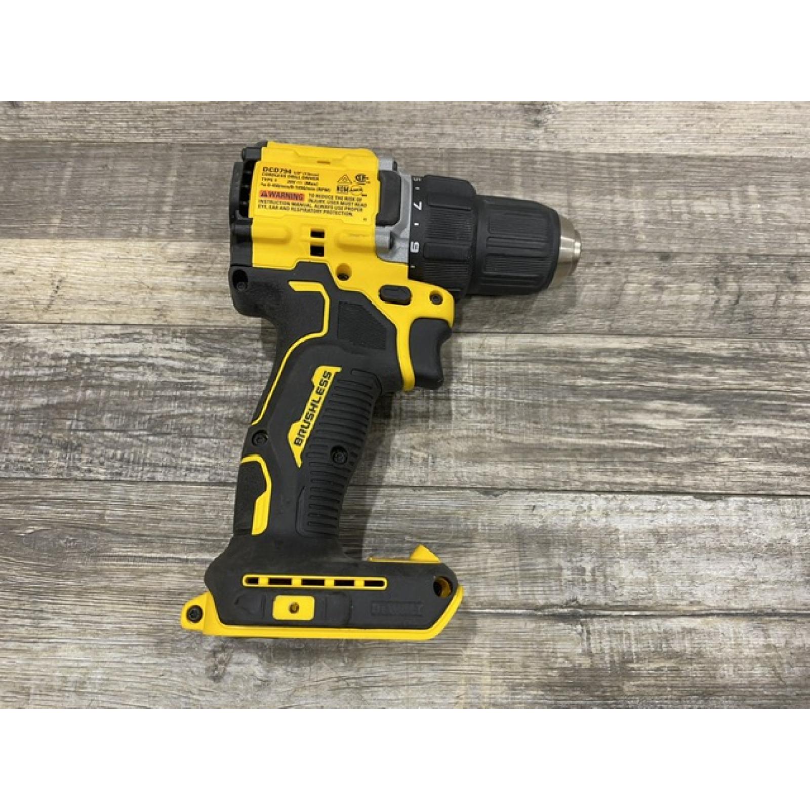 AS-IS DEWALT Atomic 20V Lithium-Ion Cordless Compact 1/2 in. Drill/Driver Kit