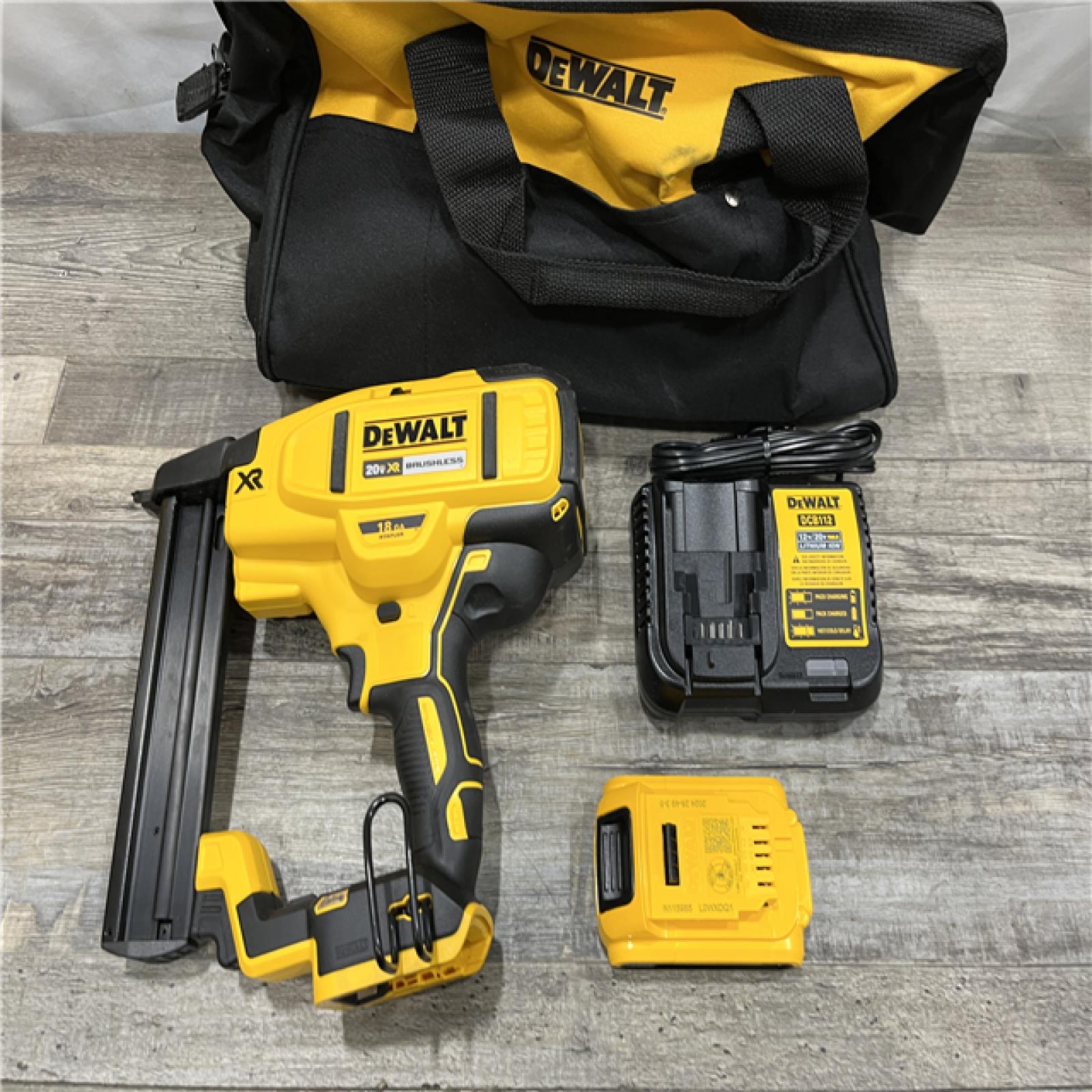 AS-IS DEWALT 20V MAX XR Lithium-Ion Cordless 18-Gauge Narrow Crown Stapler Kit