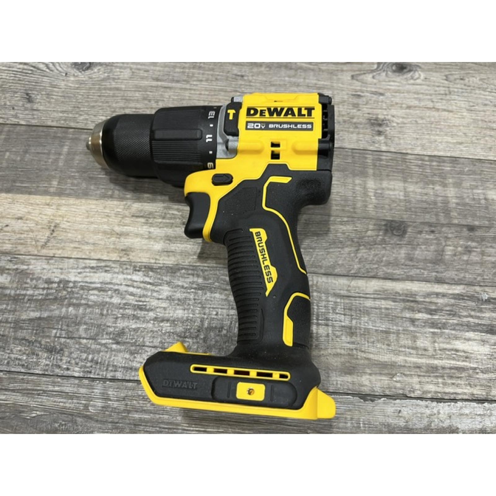 AS-IS DEWALT ATOMIC 20V Lithium-Ion Cordless 1/2 in. Hammer Drill Kit