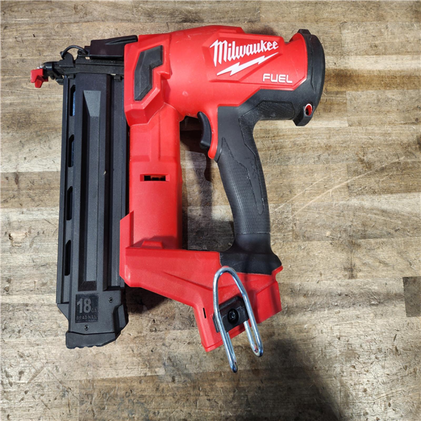 HOUSTON LOCATION - AS-IS Milwaukee M18 FUEL 18-Volt Lithium-Ion Brushless Cordless Gen II 18-Gauge Brad Nailer (Tool-Only)