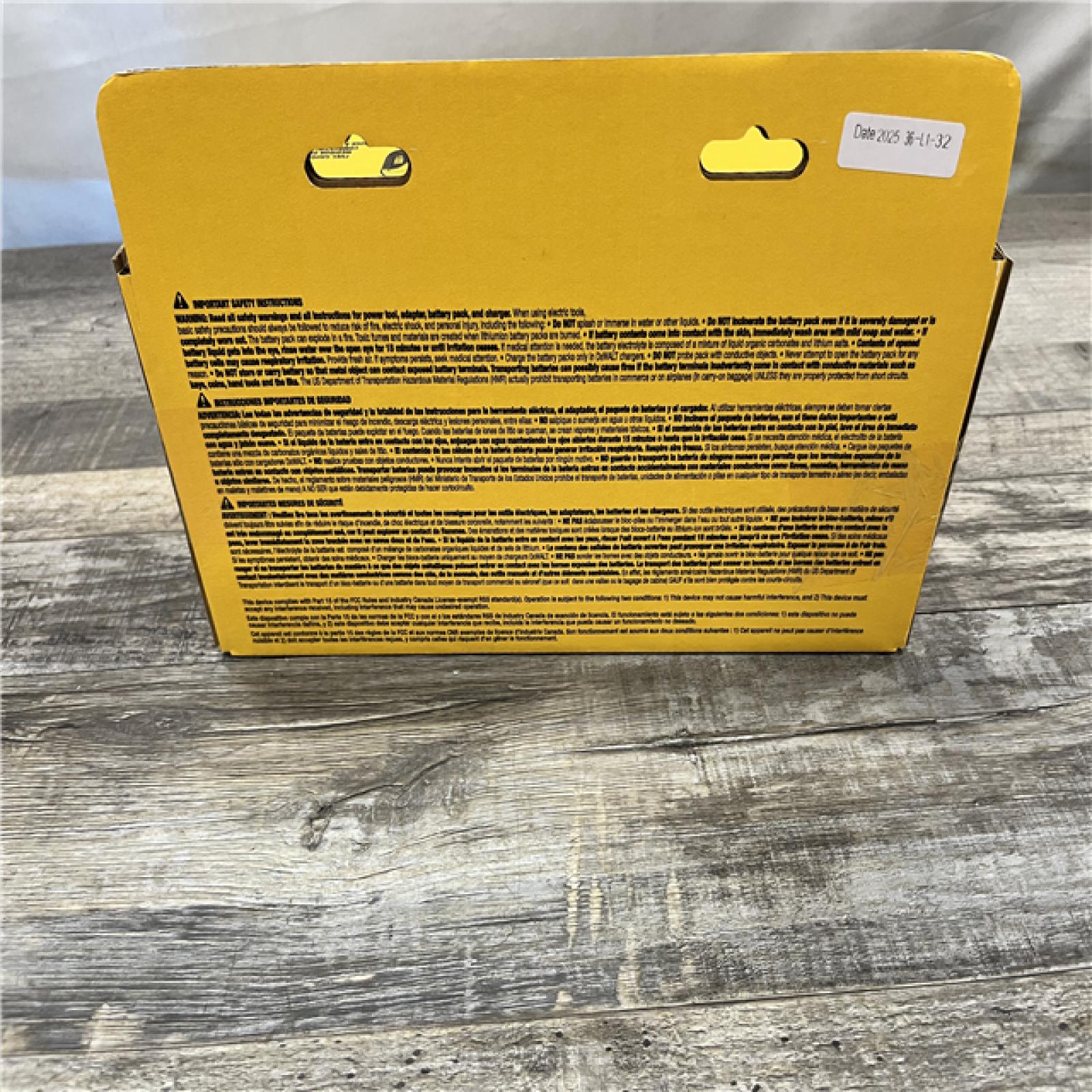 NEW DEWALT 20V MAX Lithium-Ion Battery Kit with 5.0Ah and 2.0Ah Battery and Charger