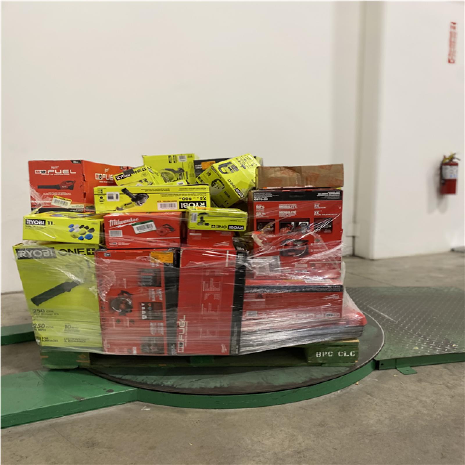 Dallas Location - As-Is Tool Pallet