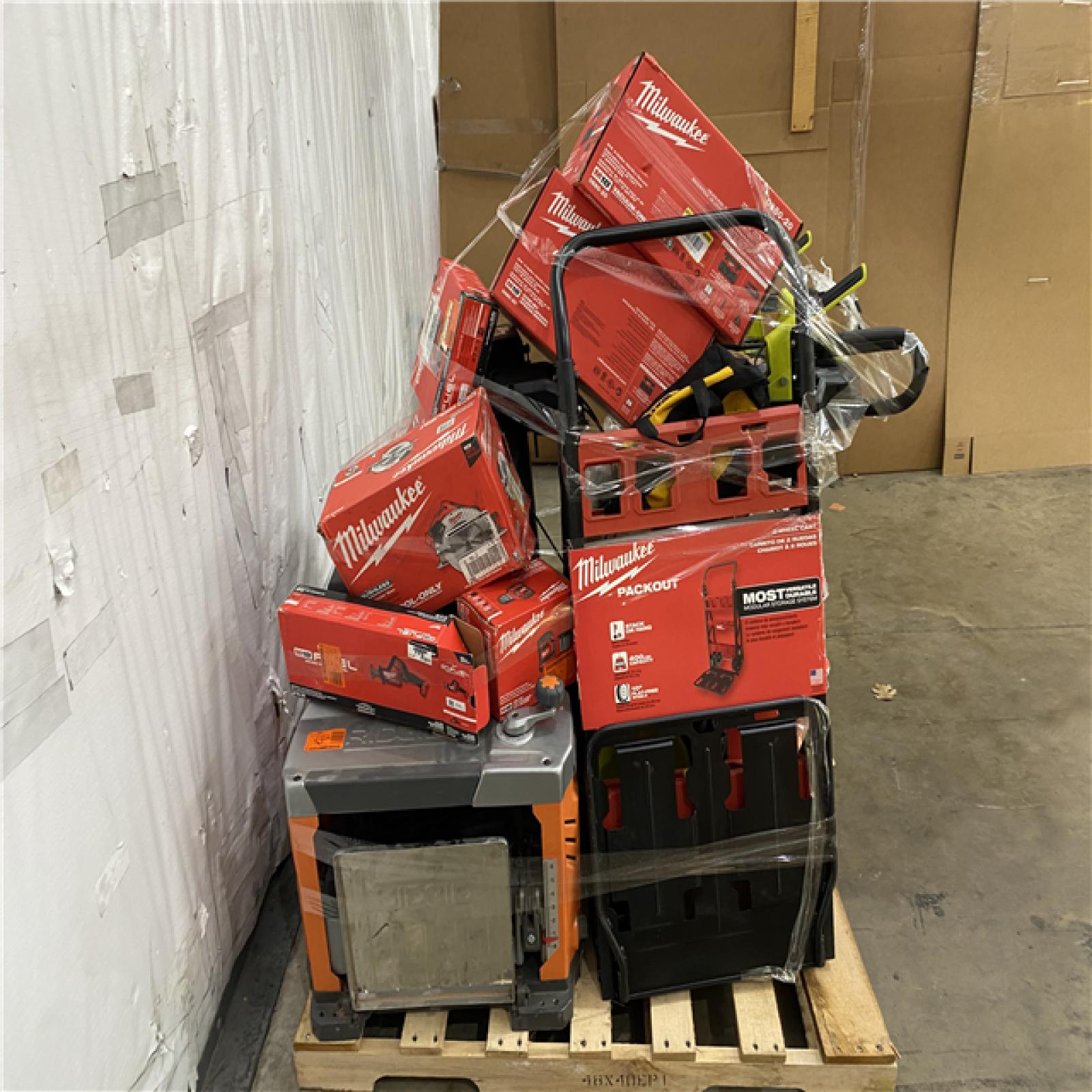 Houston Location AS IS - Tool Pallet