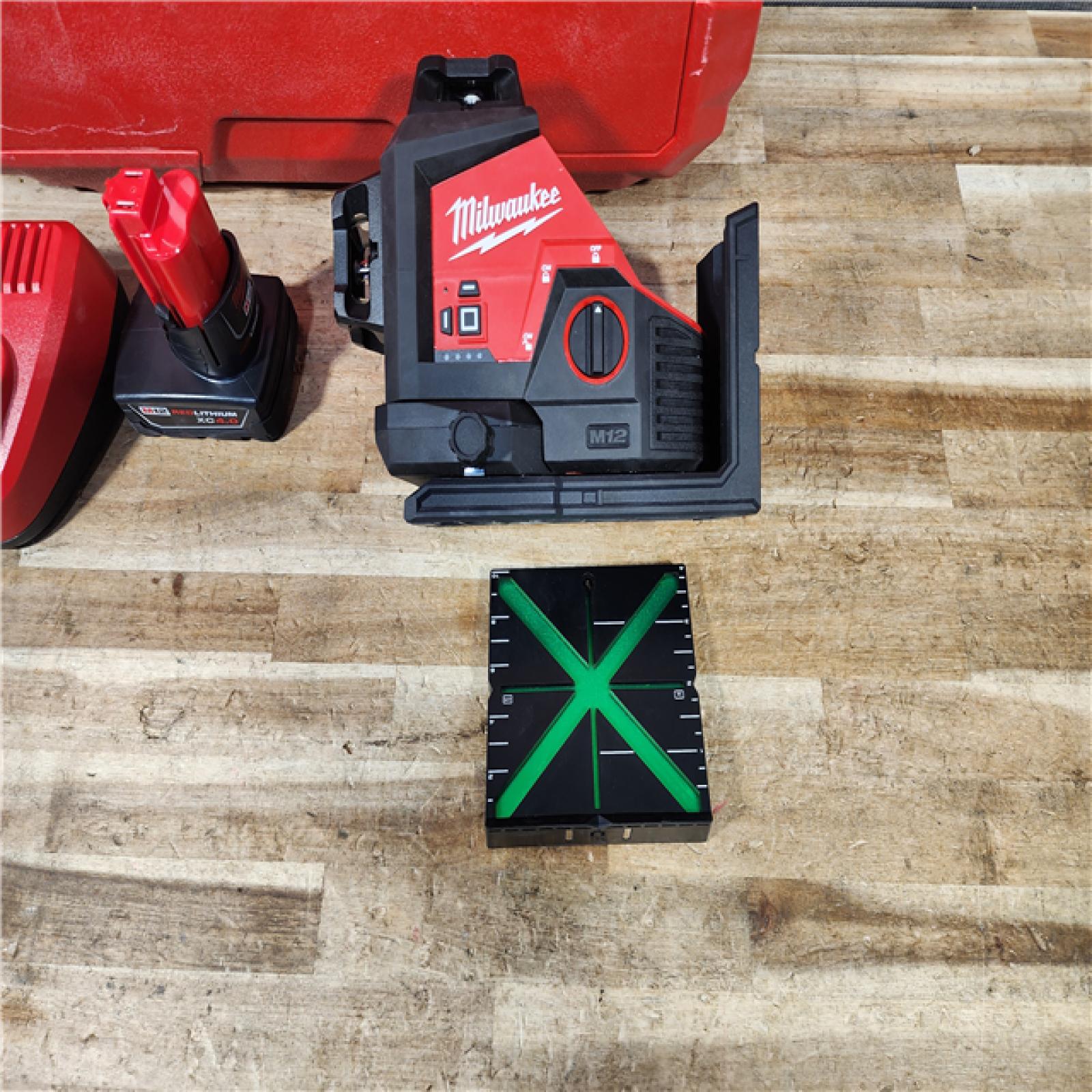 HOUSTON LOCATION - AS - IS Milwaukee 12-Volt Lithium-Ion Cordless Green 250 ft. 3-Plane Laser Level Kit