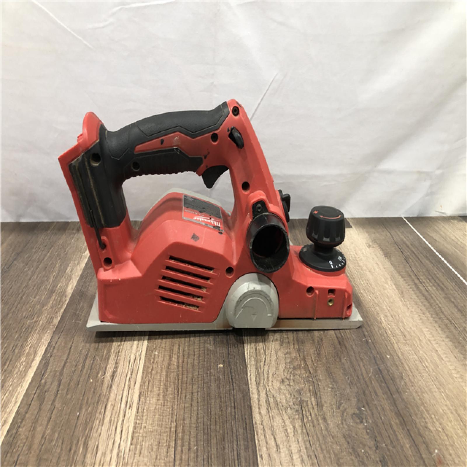 AS-IS Milwaukee 18V Lithium-Ion Cordless 3-1/4 in. Planer (Tool-Only)