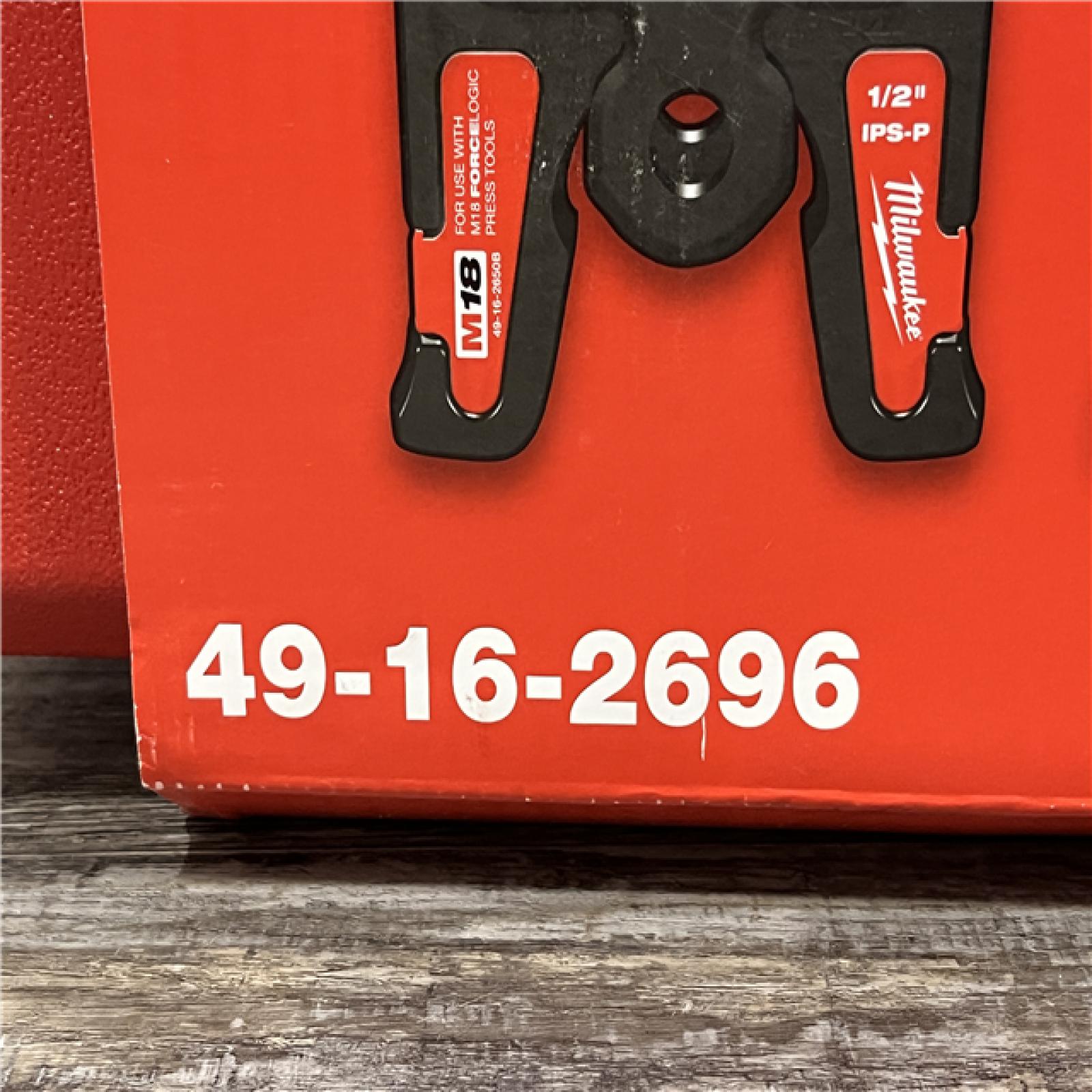 AS-IS Milwaukee M18 1/2 in.-1 in. Black Iron Press Tool Jaw Kit