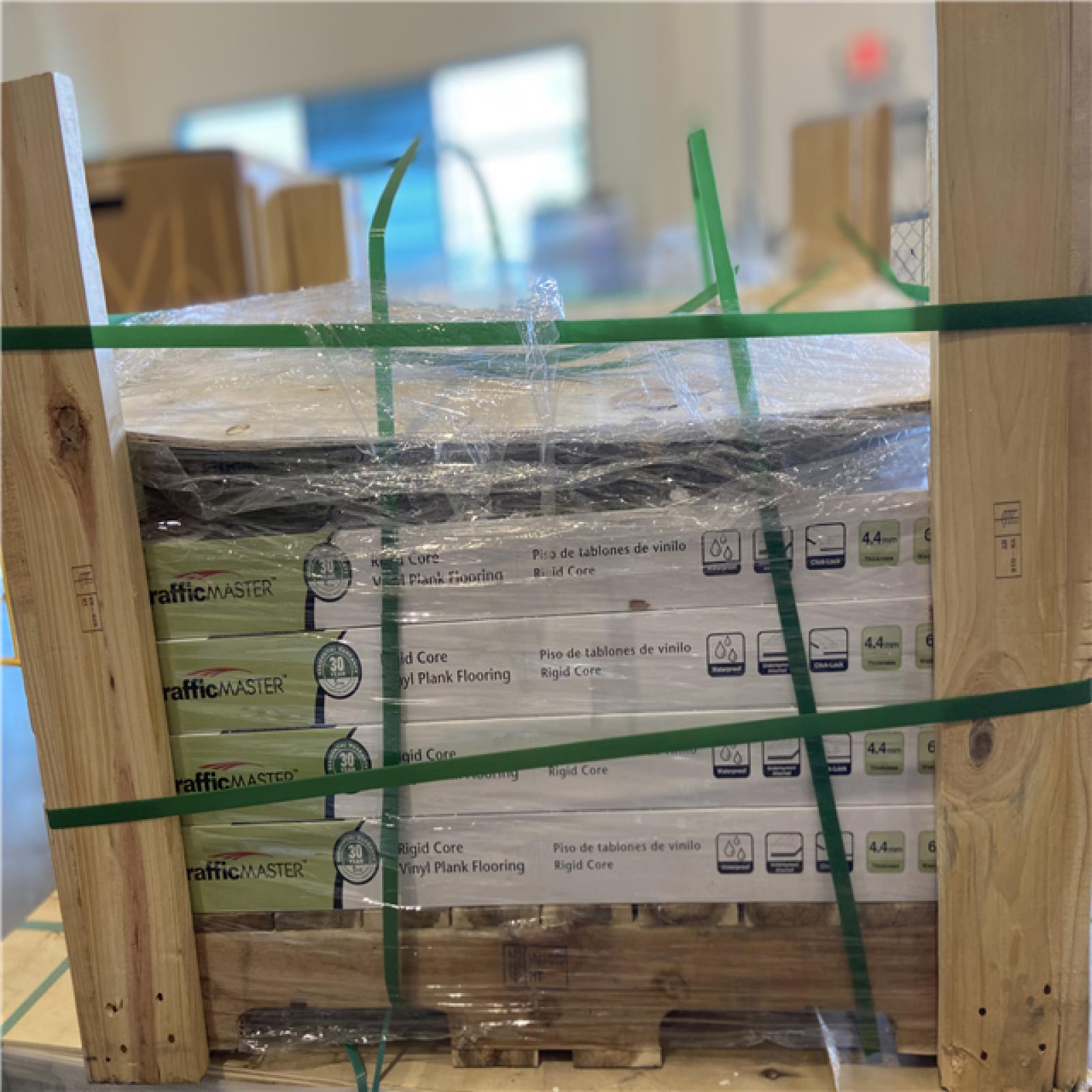 DALLAS LOCATION - TrafficMaster Moonstone 6 MIL x 6 in. W x 36 in. L Click Lock Waterproof Luxury Vinyl Plank Flooring (23.95 sqft/case) - 19 CASES