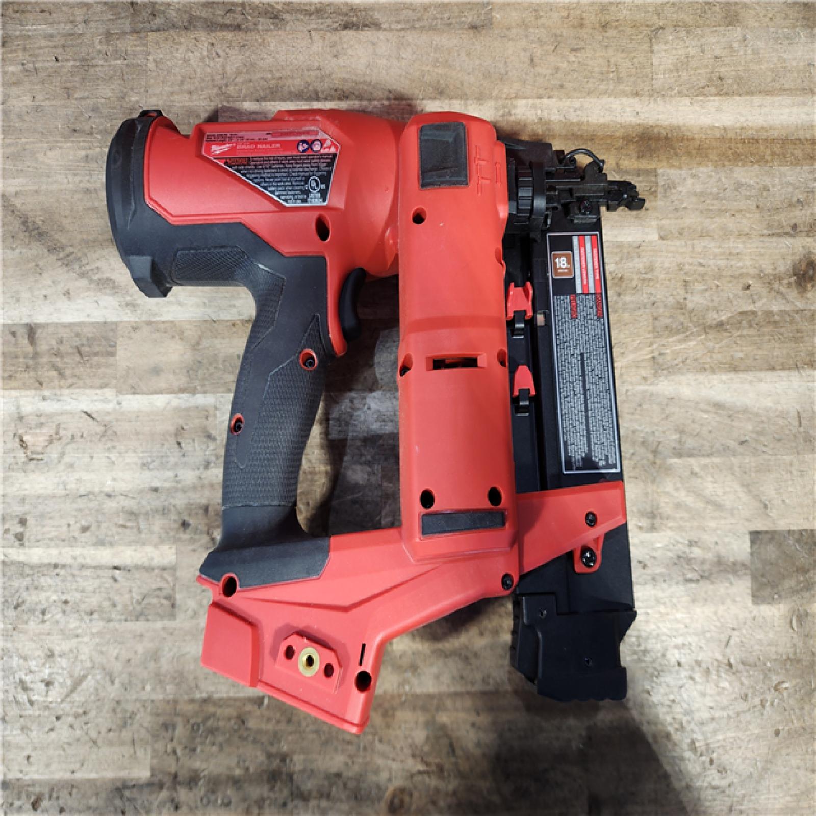 HOUSTON LOCATION - AS-IS Milwaukee FUEL 18-Volt Lithium-Ion Brushless Cordless 18-Gauge Brad Nailer (Tool-Only)