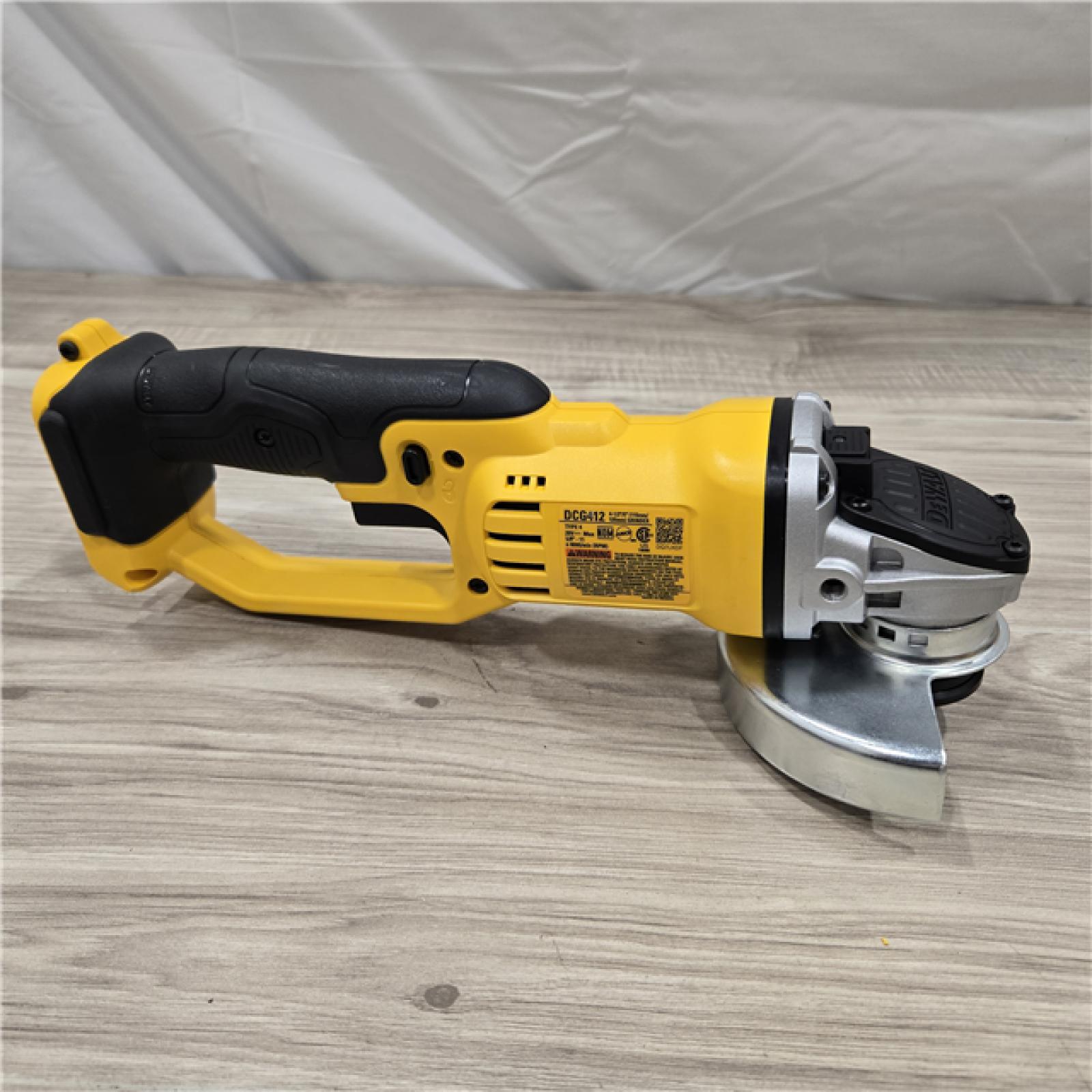 LIKE NEW! - DEWALT 20V MAX Cordless Angle Grinder (Tool Only)