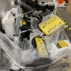 Dallas Location - As-Is Champion Power Equipment 37 Ton 338 cc Gas Log Splitter