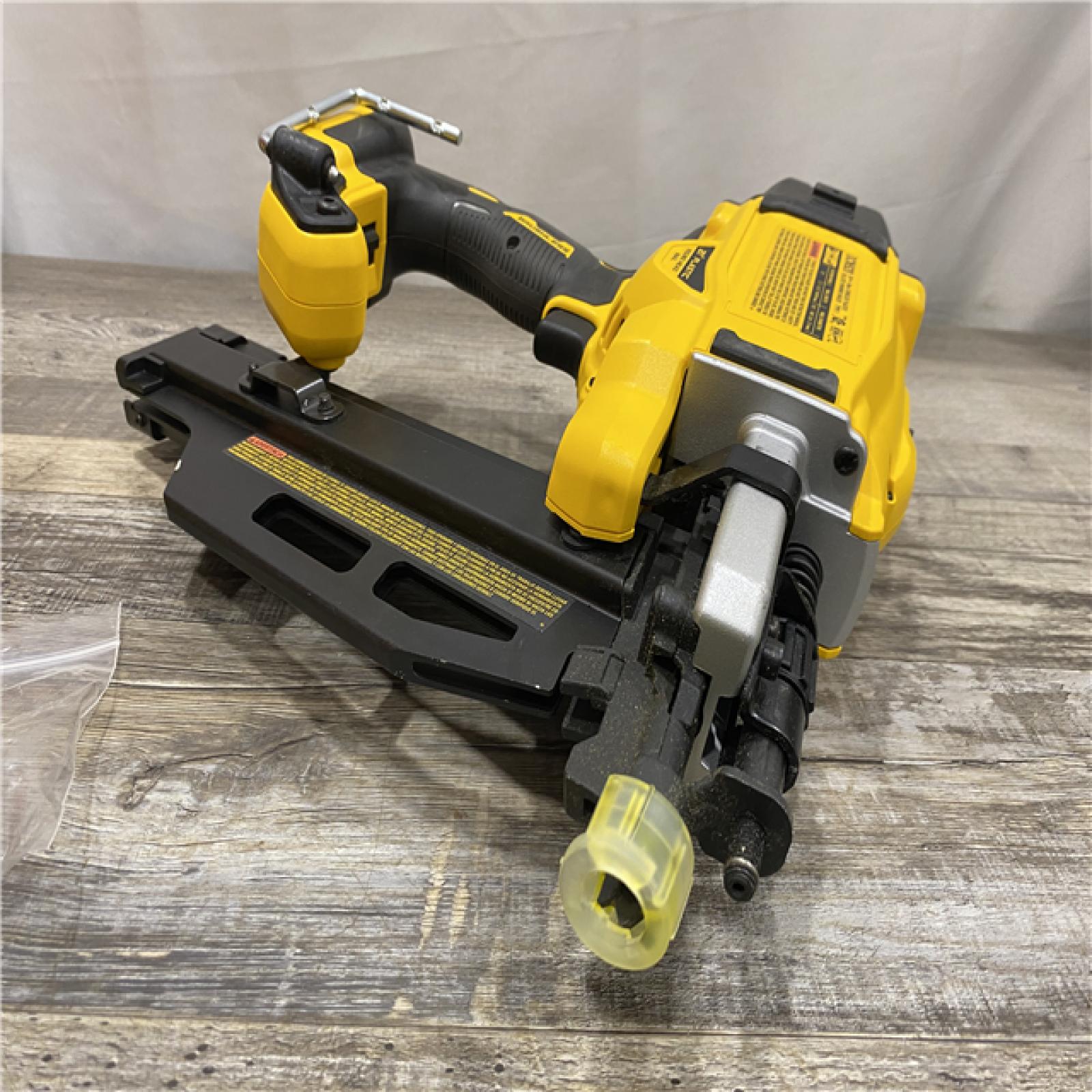 AS-IS DEWALT 20-Volt 21° Cordless Framing Nailer (Tool-Only)