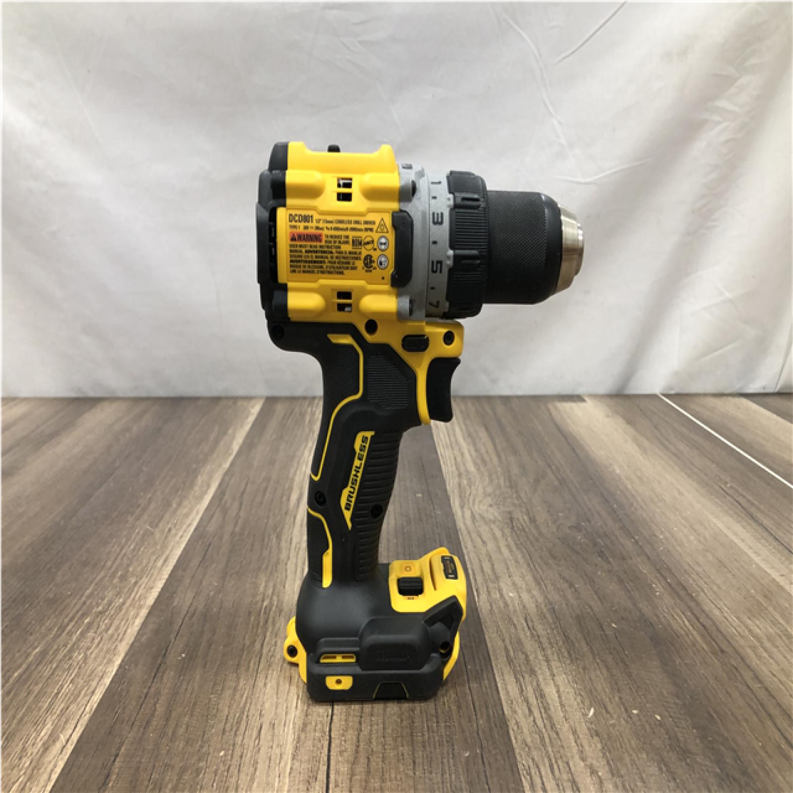 AS-IS  DEWALT 20V XR Lithium-Ion Cordless Brushless 1/2 in. Drill/Driver Kit