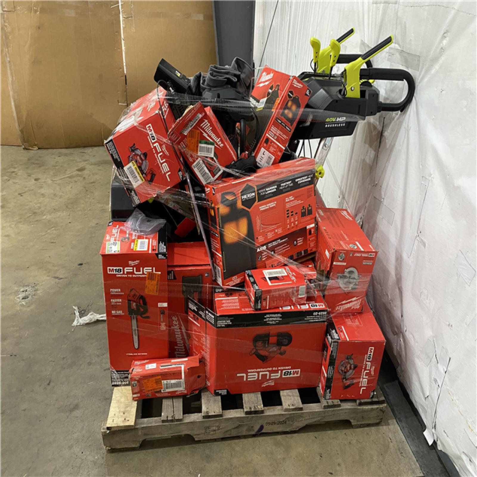 Houston Location AS IS - Tool Pallet